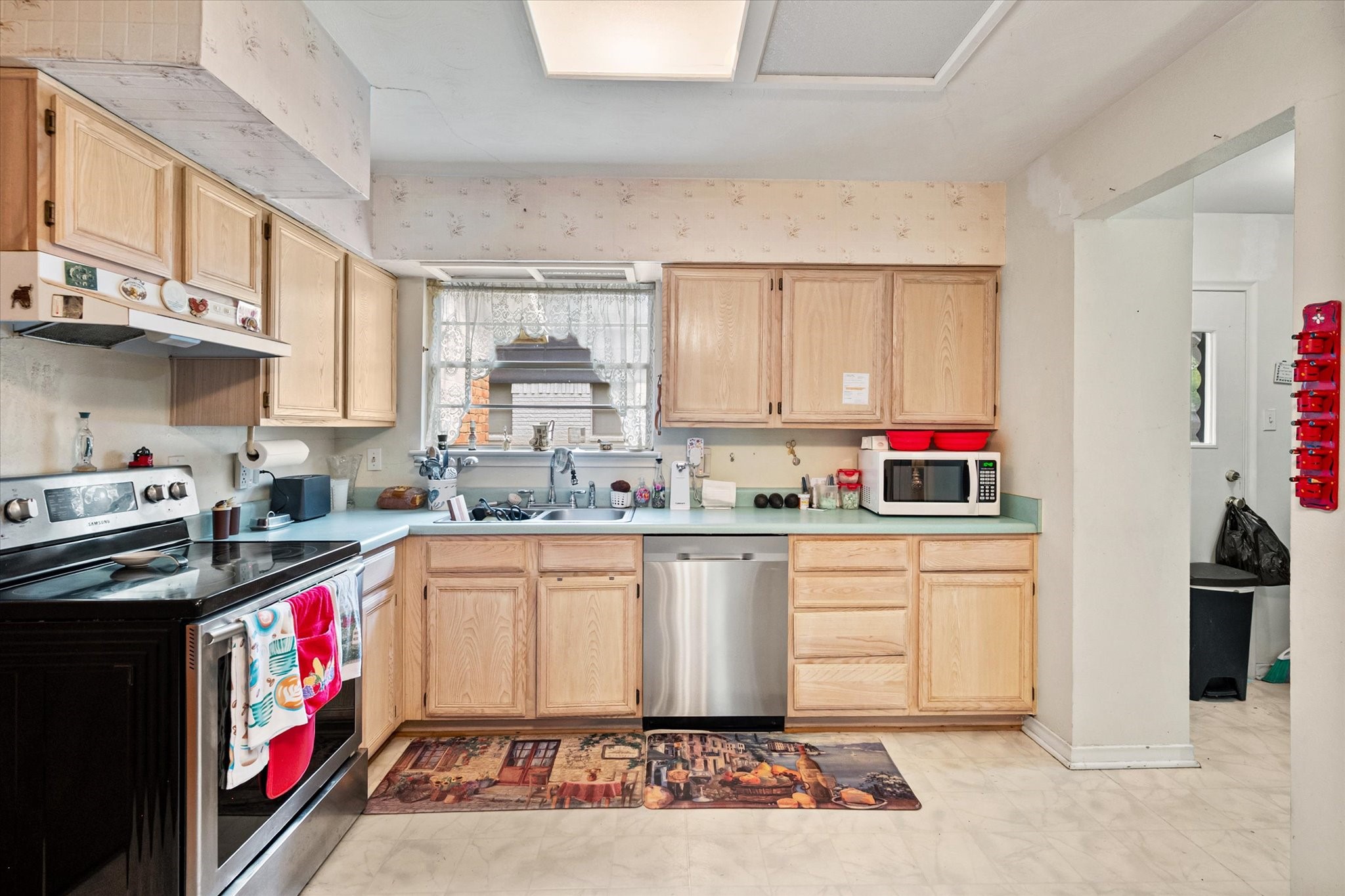 1715 Bradford Drive Arlington TX 76010