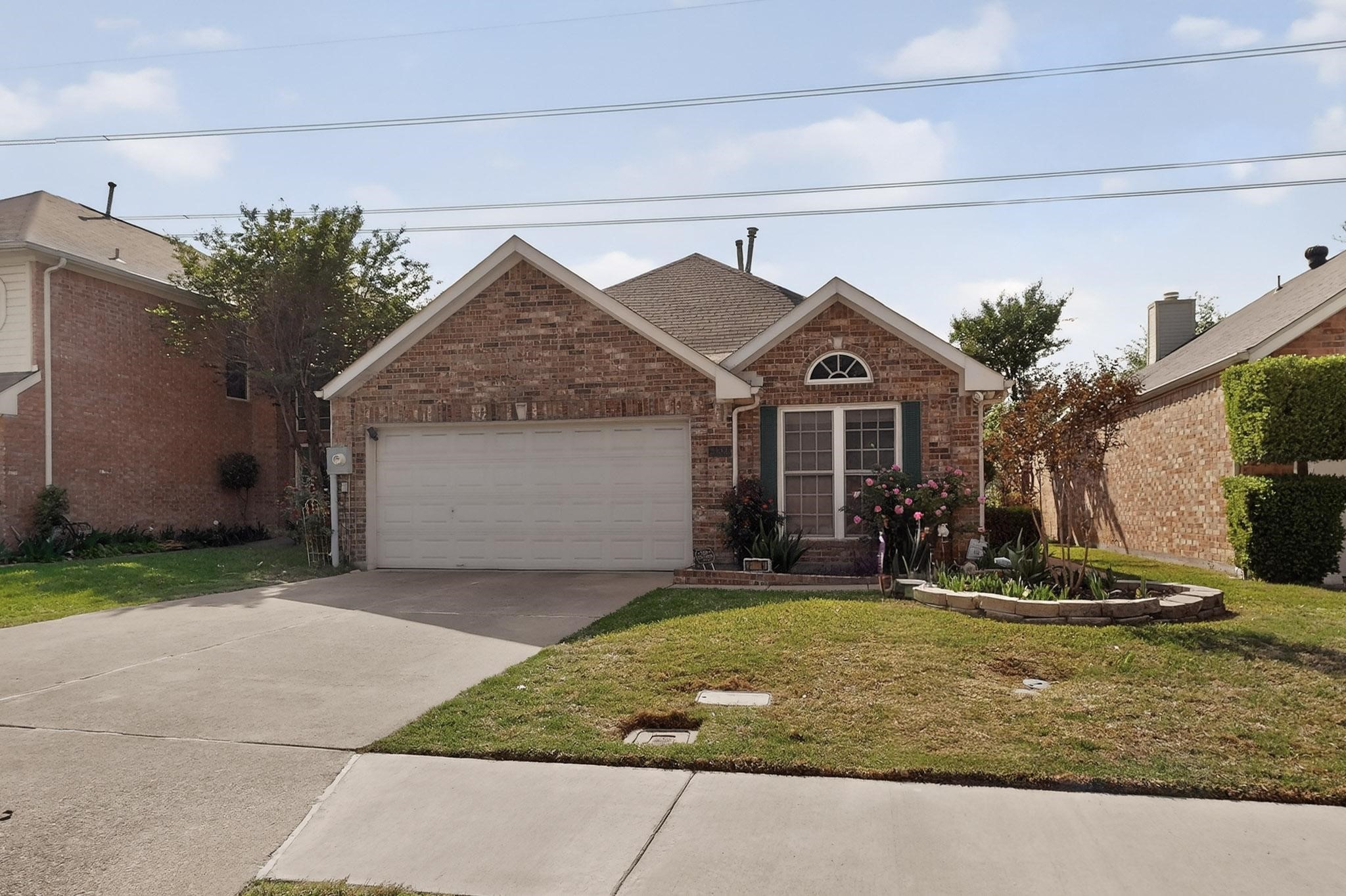 2086 Montclair Lane Lewisville TX 75067