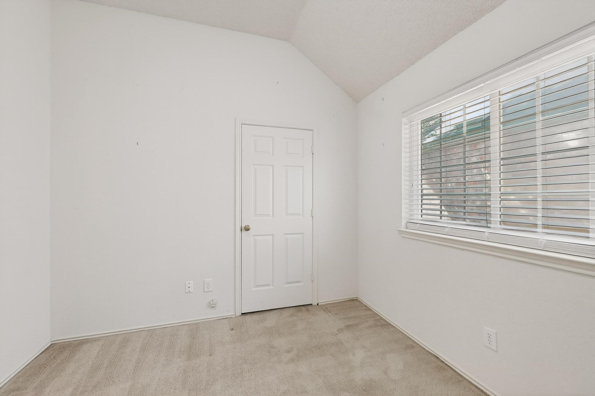 2086 Montclair Lane Lewisville TX 75067