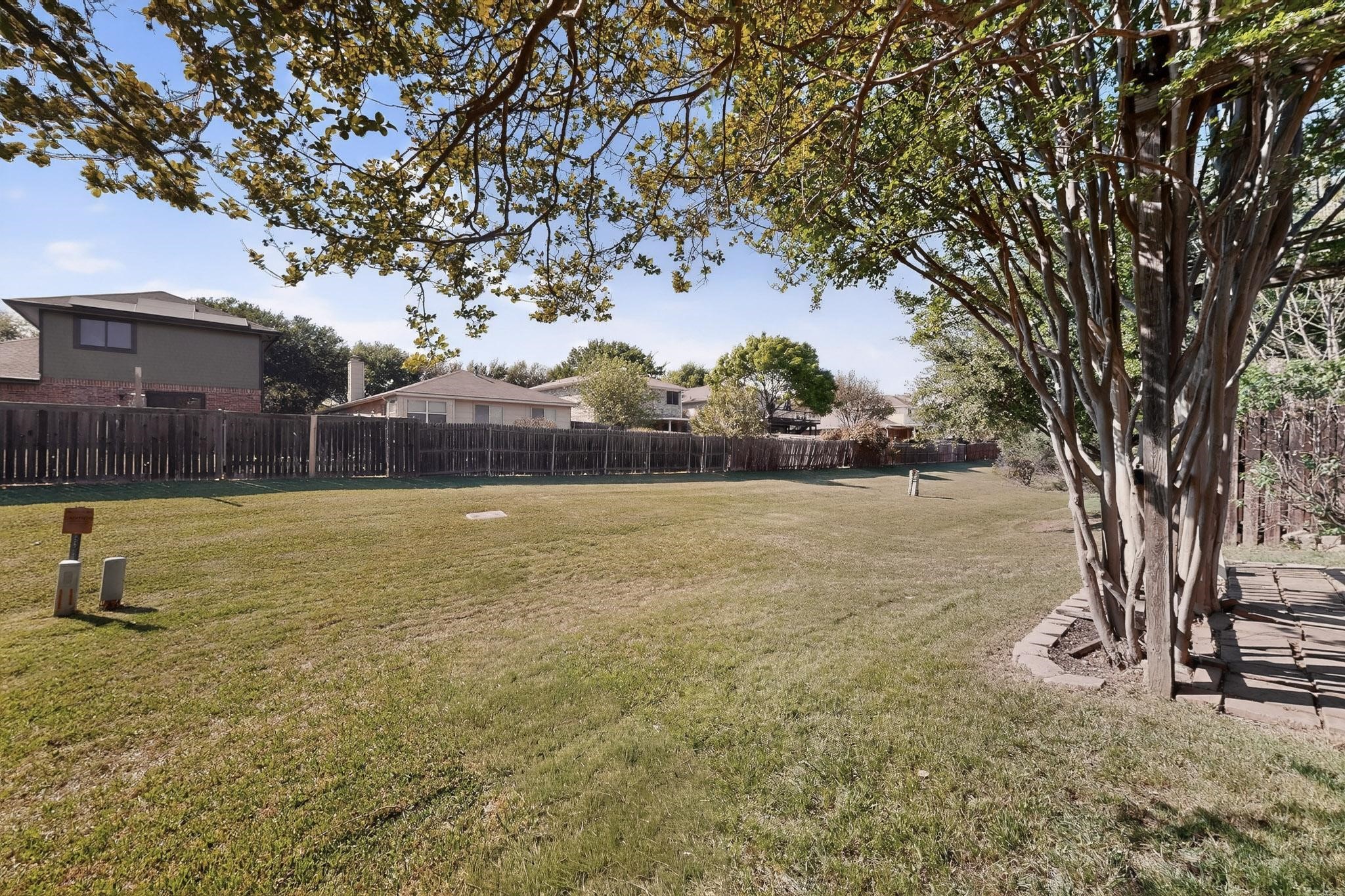 2086 Montclair Lane Lewisville TX 75067