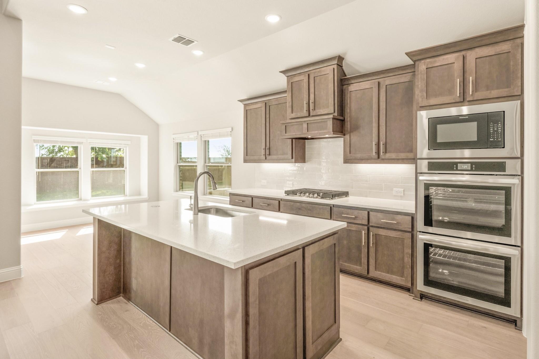 1098 Foxtail Drive Justin TX 76247