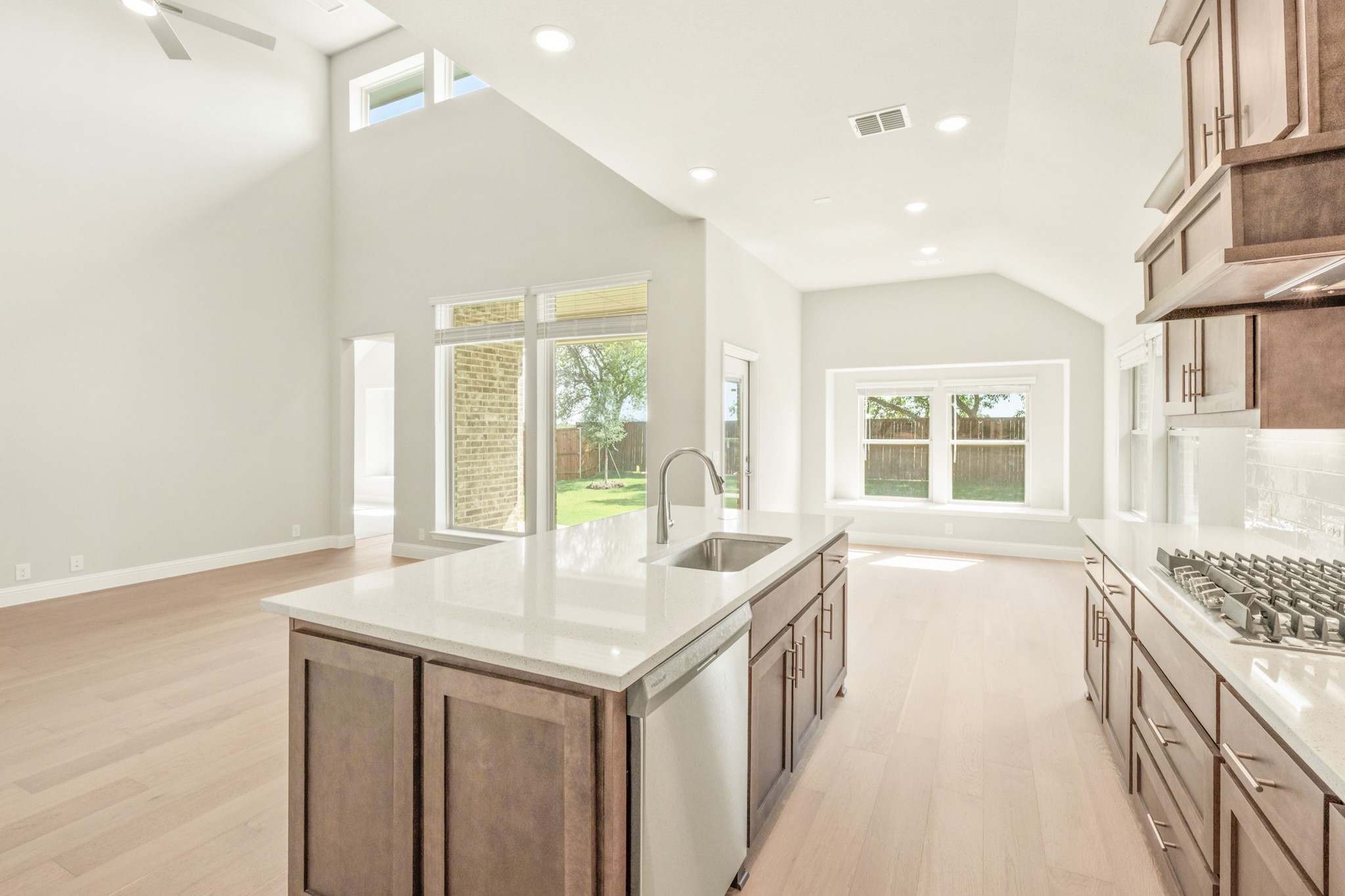 1098 Foxtail Drive Justin TX 76247