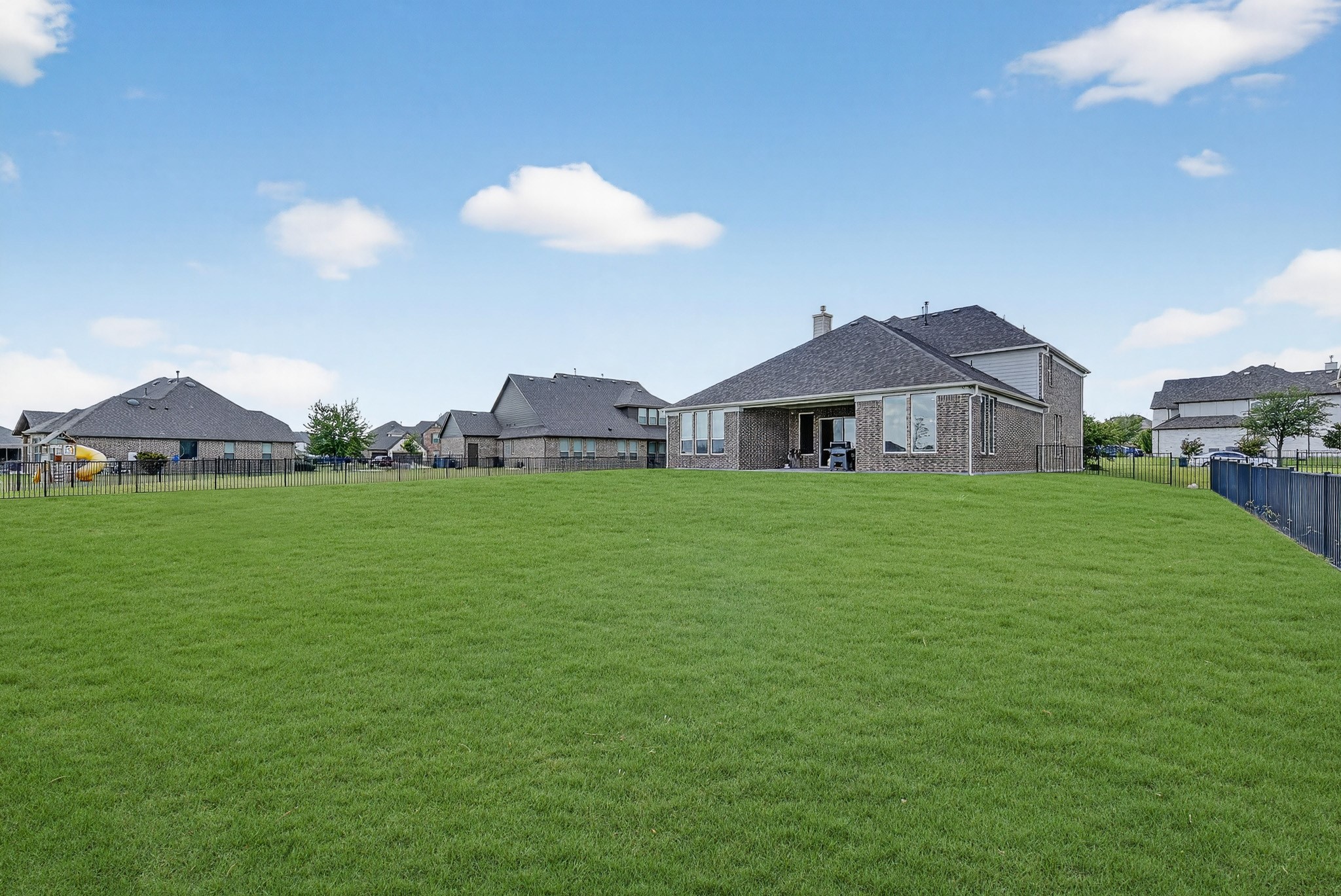 1420 Wolf Ridge Run Gunter TX 75058
