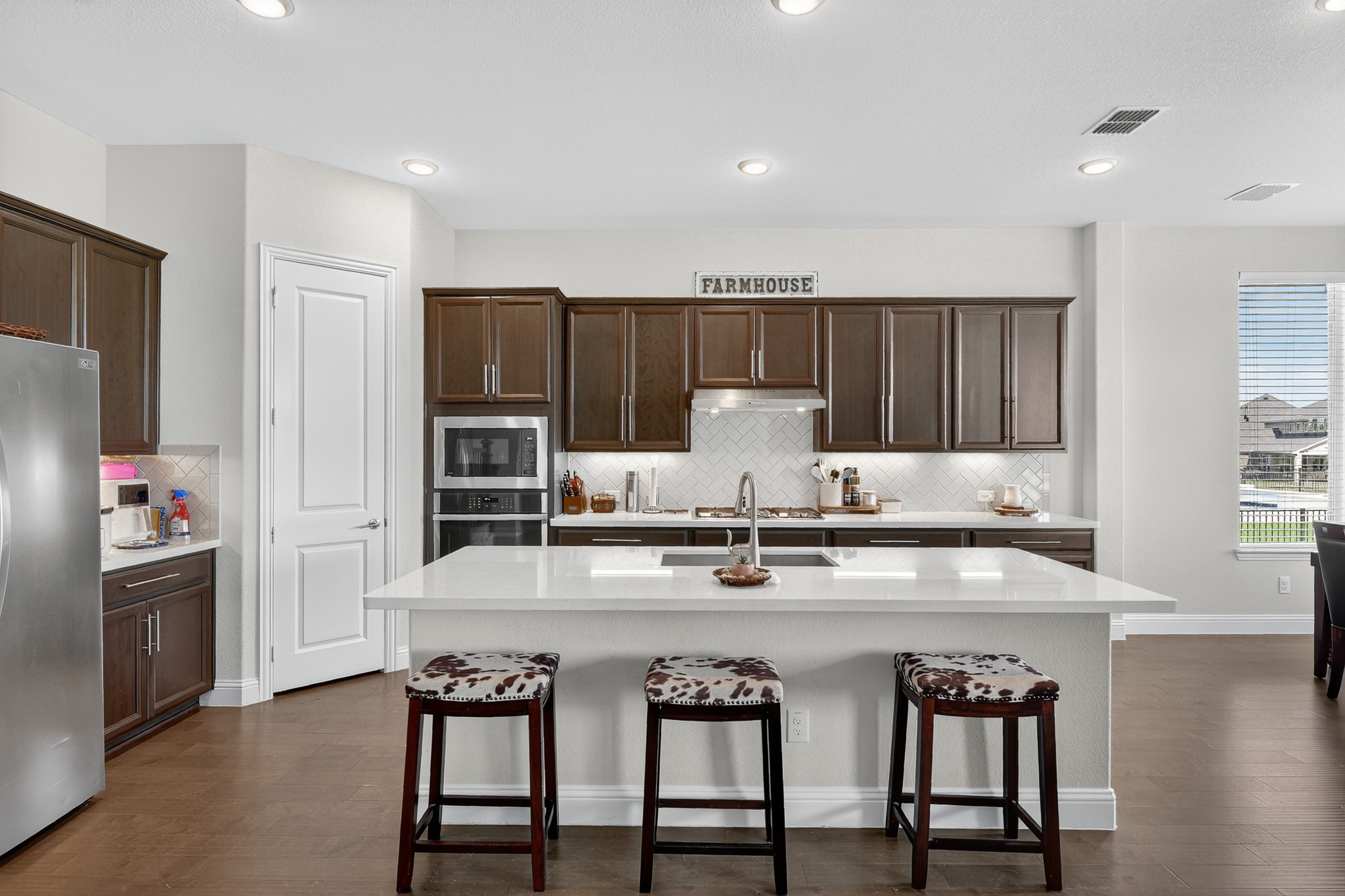1420 Wolf Ridge Run Gunter TX 75058