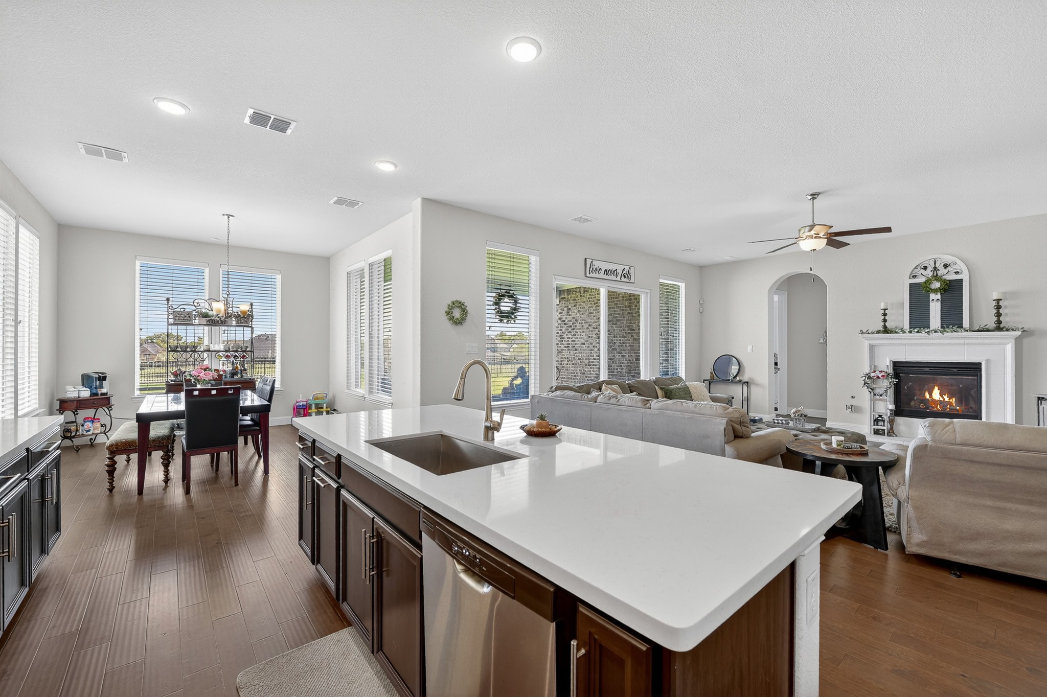 1420 Wolf Ridge Run Gunter TX 75058