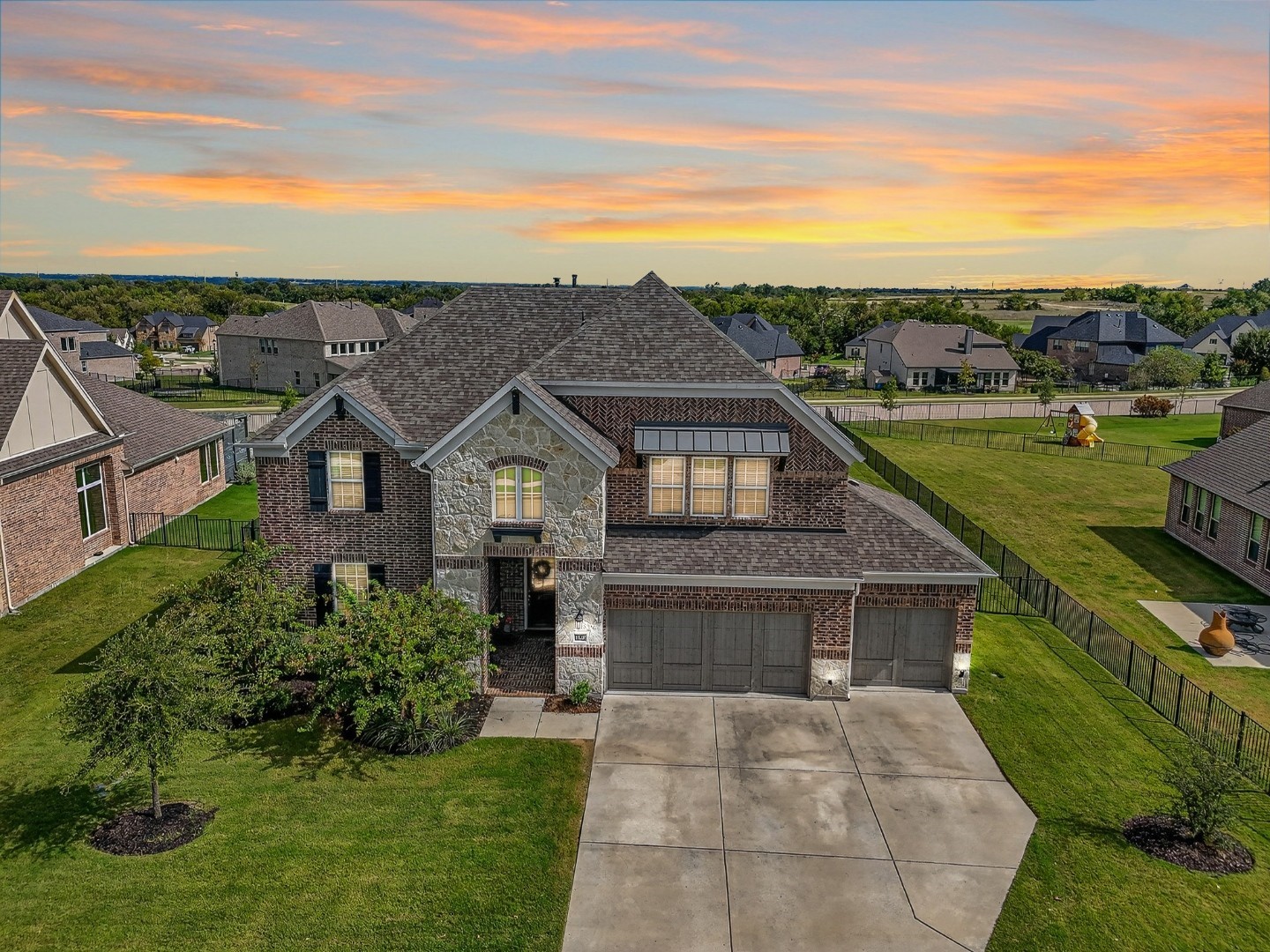 1420 Wolf Ridge Run Gunter TX 75058