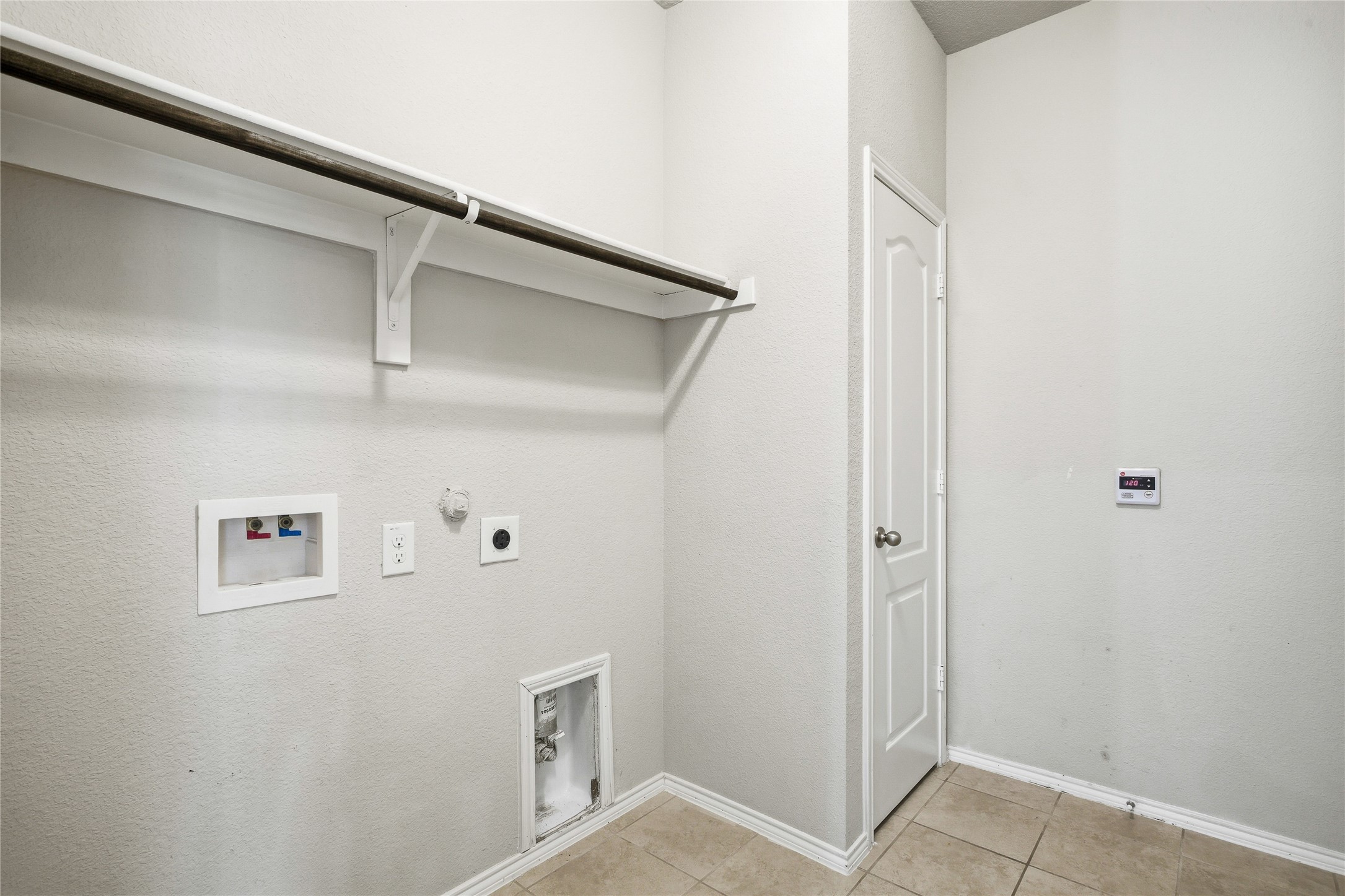 1420 Bull Street Aubrey TX 76227