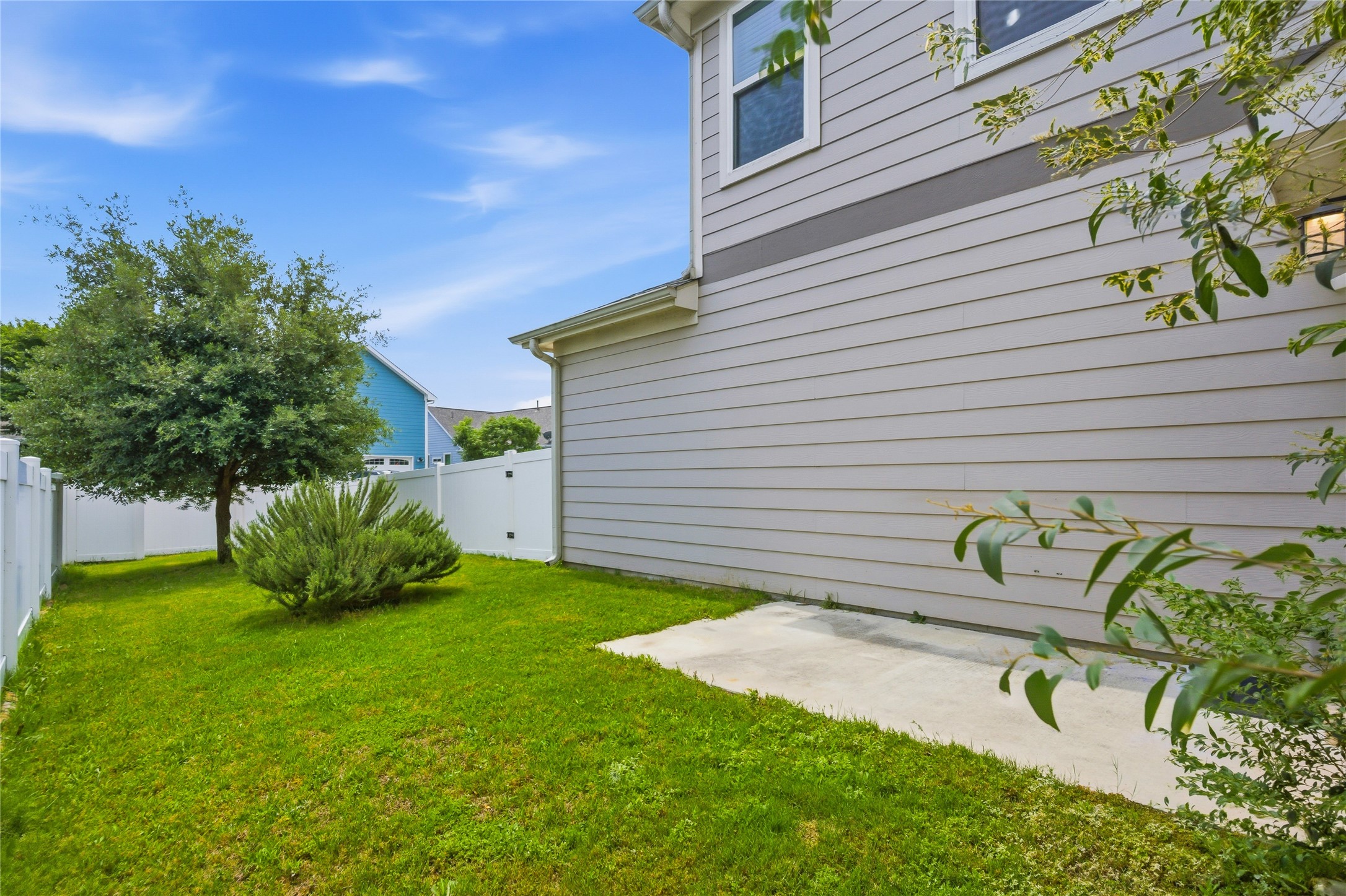 1420 Bull Street Aubrey TX 76227
