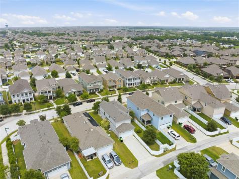 1420 Bull Street Aubrey TX 76227