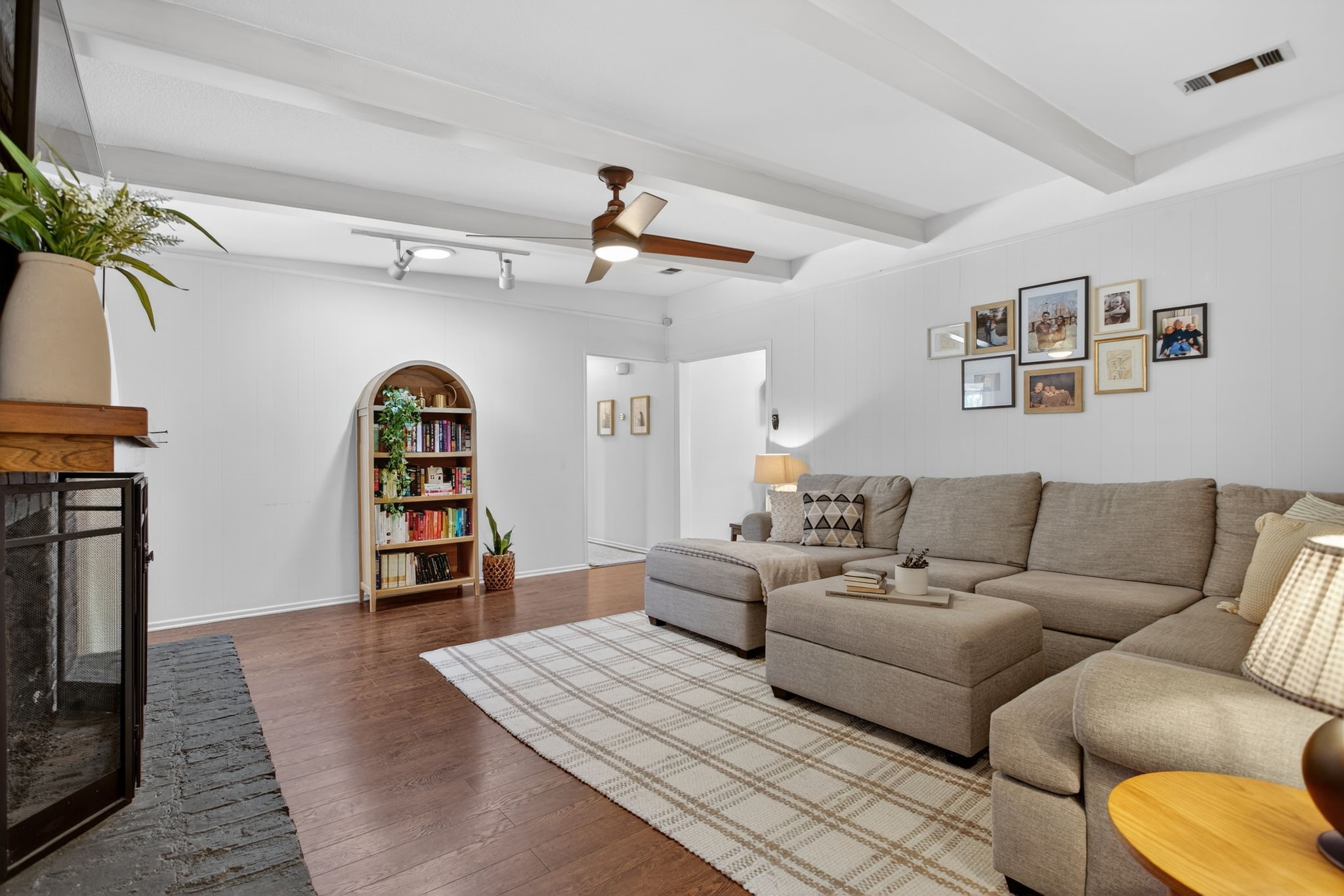6304 Whitman Avenue Fort Worth TX 76133
