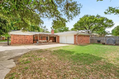6304 Whitman Avenue Fort Worth TX 76133