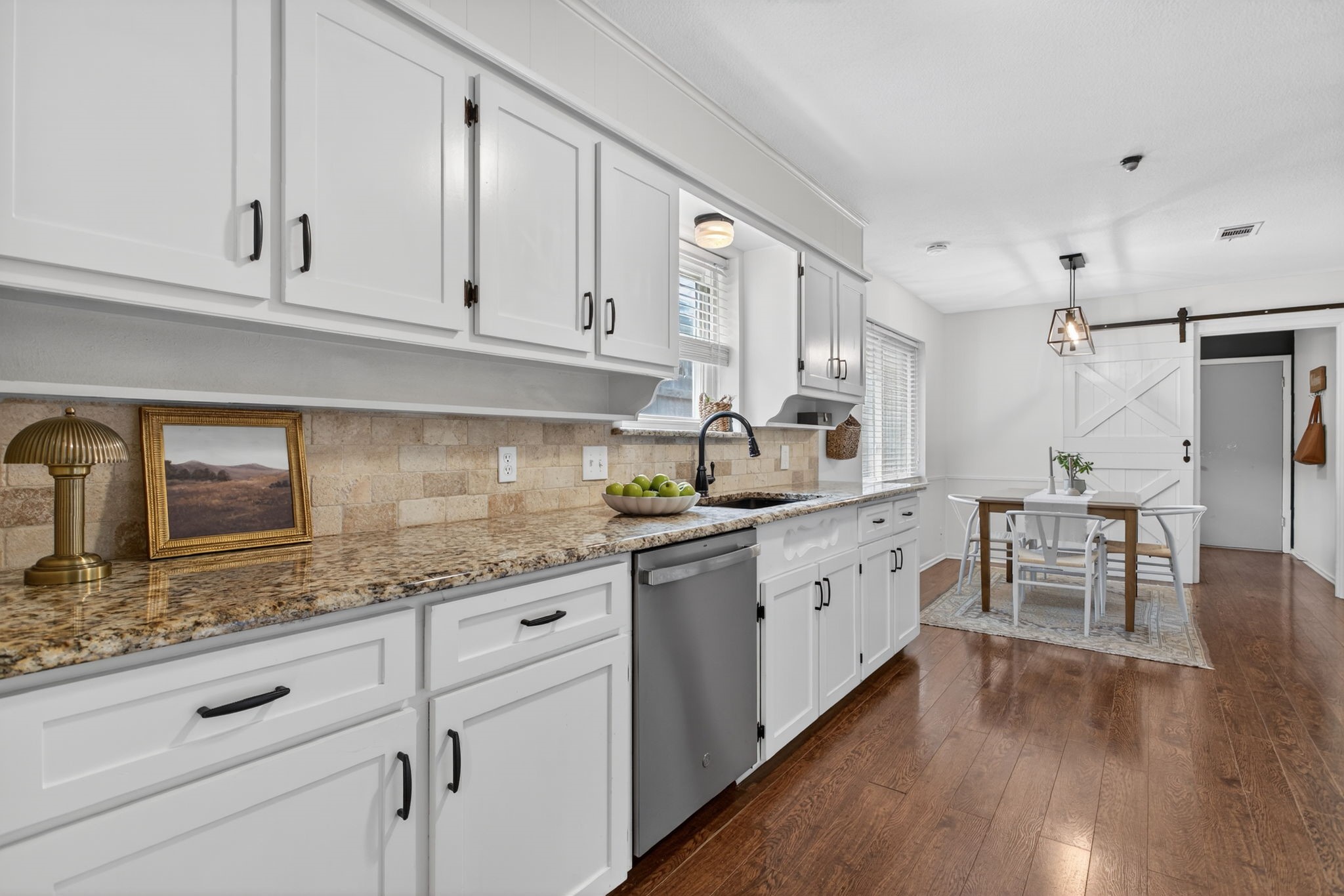 6304 Whitman Avenue Fort Worth TX 76133