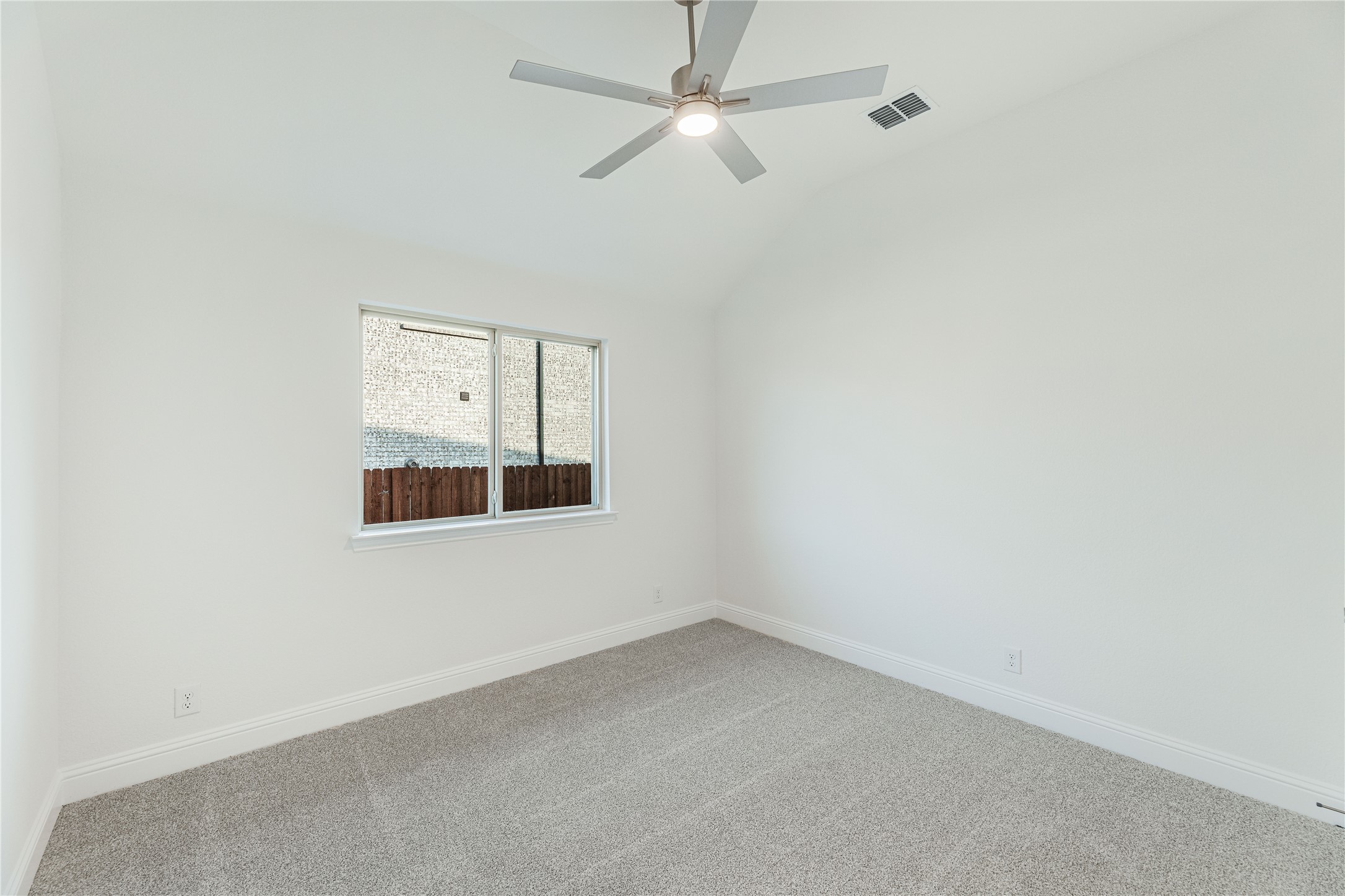 5605 Hazelnut Lane Denton TX 76226