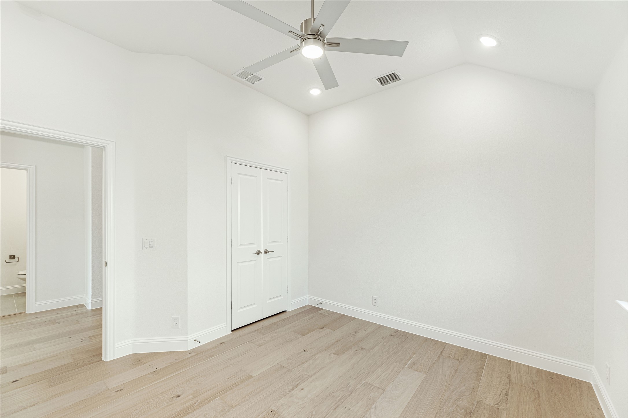 5605 Hazelnut Lane Denton TX 76226