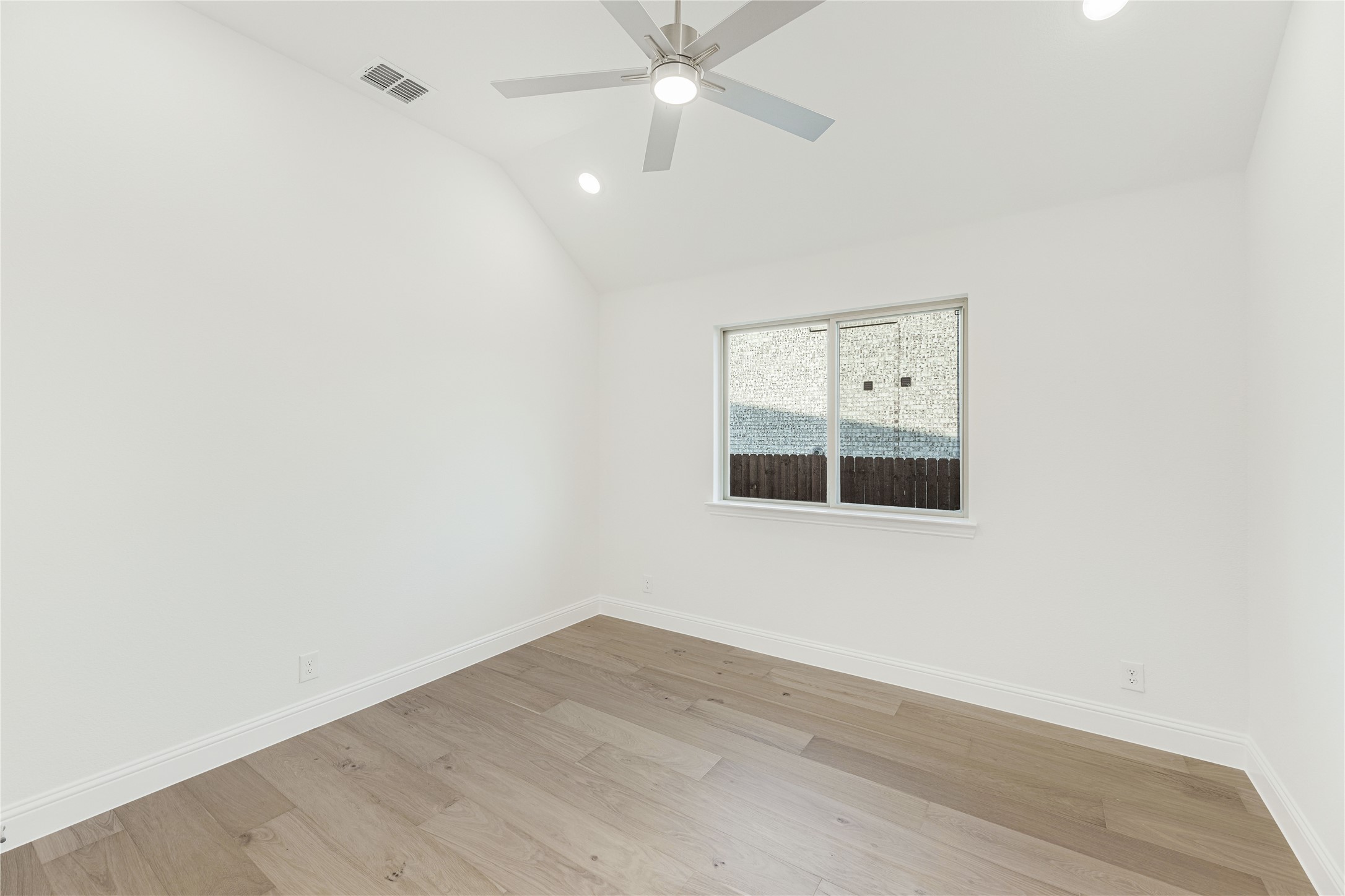 5605 Hazelnut Lane Denton TX 76226