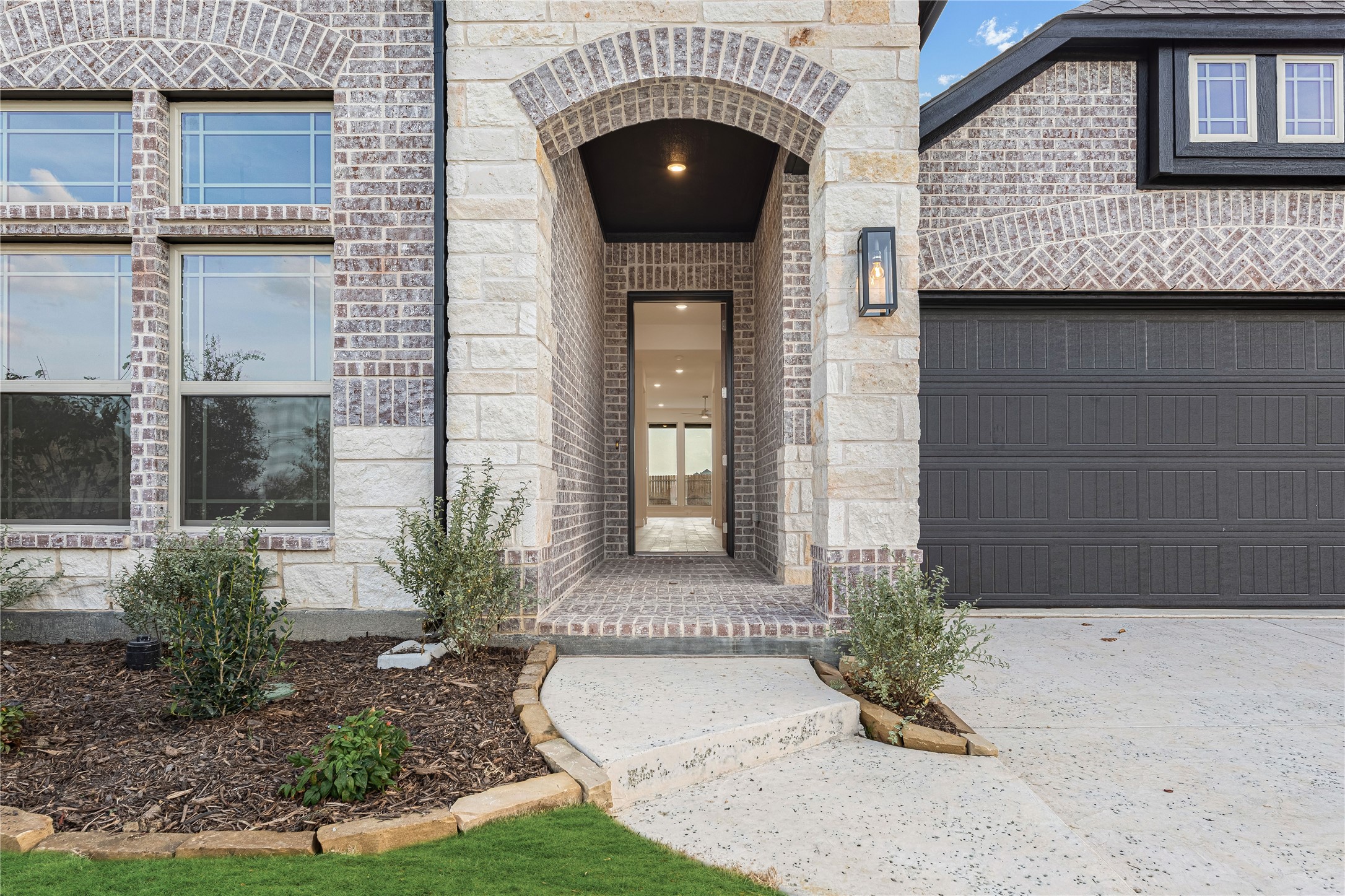 5605 Hazelnut Lane Denton TX 76226