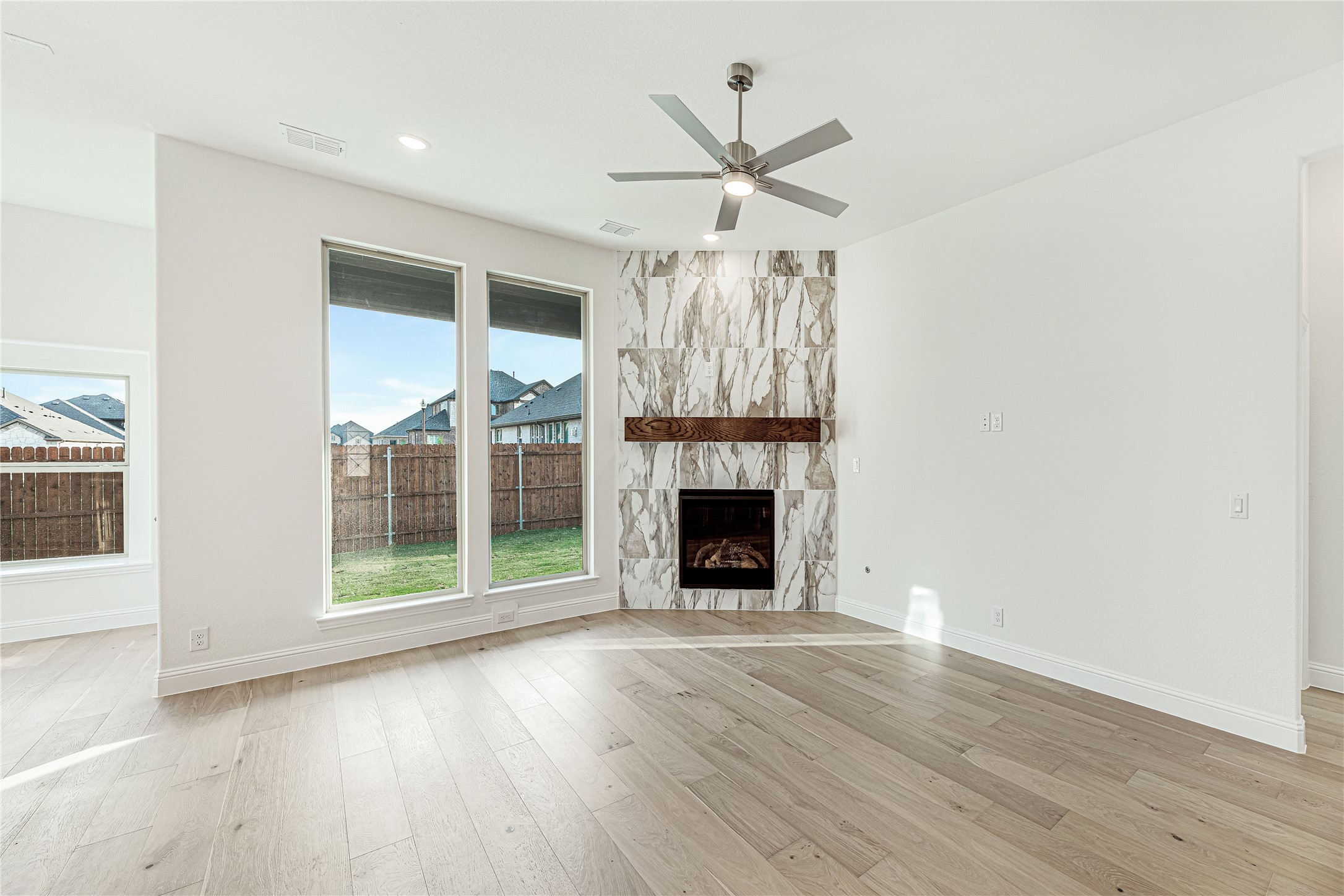 5605 Hazelnut Lane Denton TX 76226