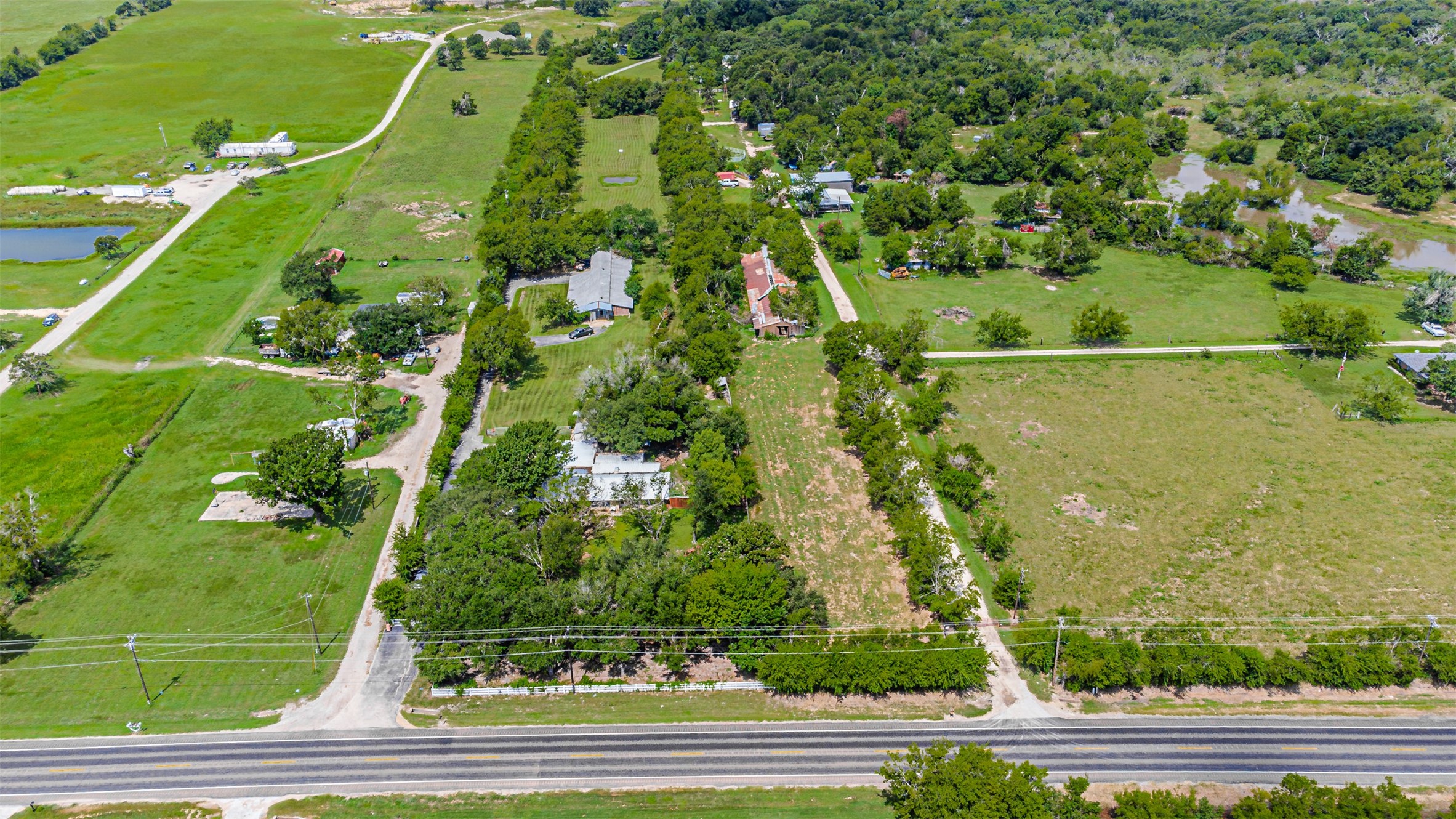 7821 N State Highway 34 Oak Ridge TX 75161