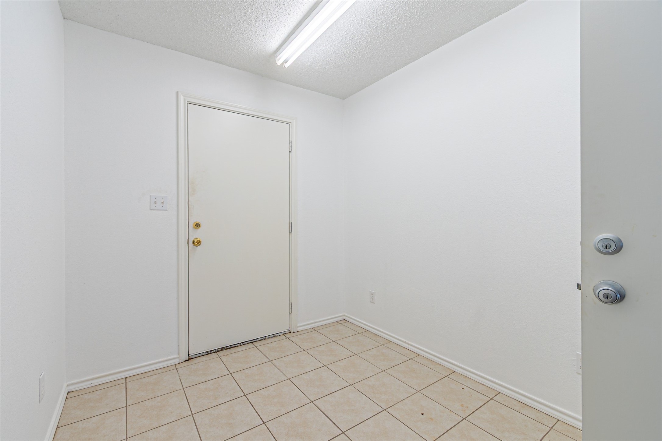 7821 N State Highway 34 Oak Ridge TX 75161