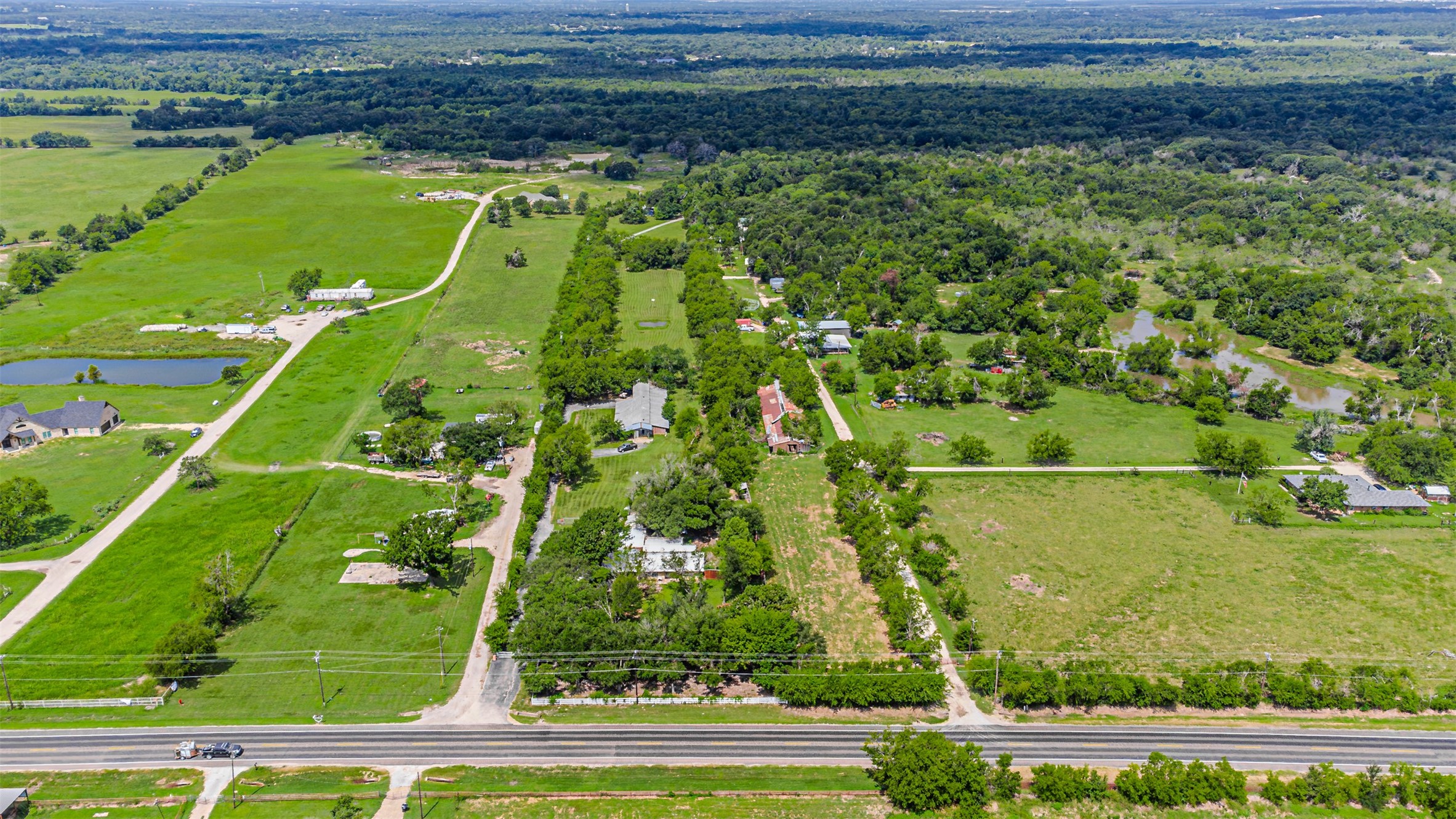 7821 N State Highway 34 Oak Ridge TX 75161