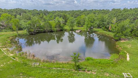 7821 N State Highway 34 Oak Ridge TX 75161