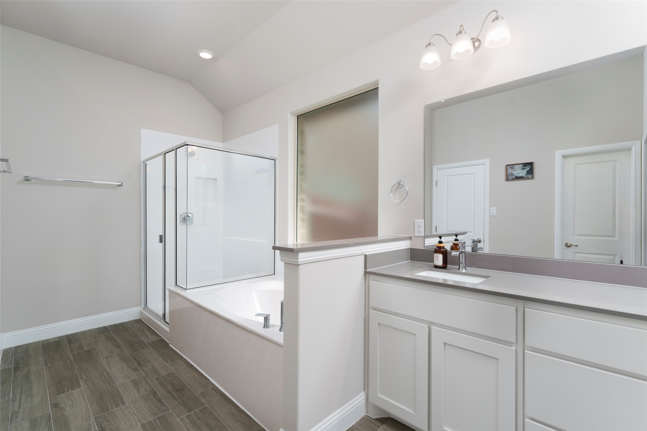3648 Walnut Ridge Drive Grand Prairie TX 76065