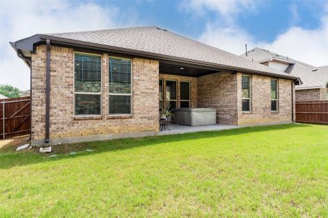 3648 Walnut Ridge Drive Grand Prairie TX 76065