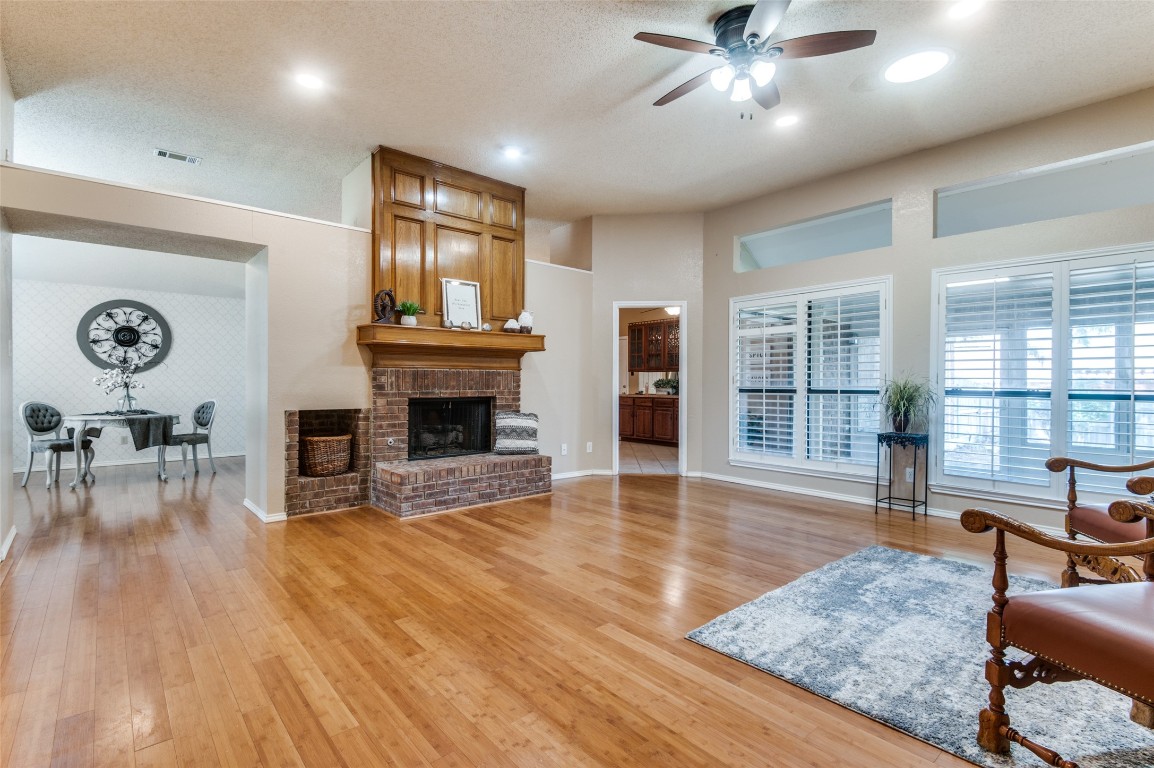 1633 Crosshaven Drive Lewisville TX 75077