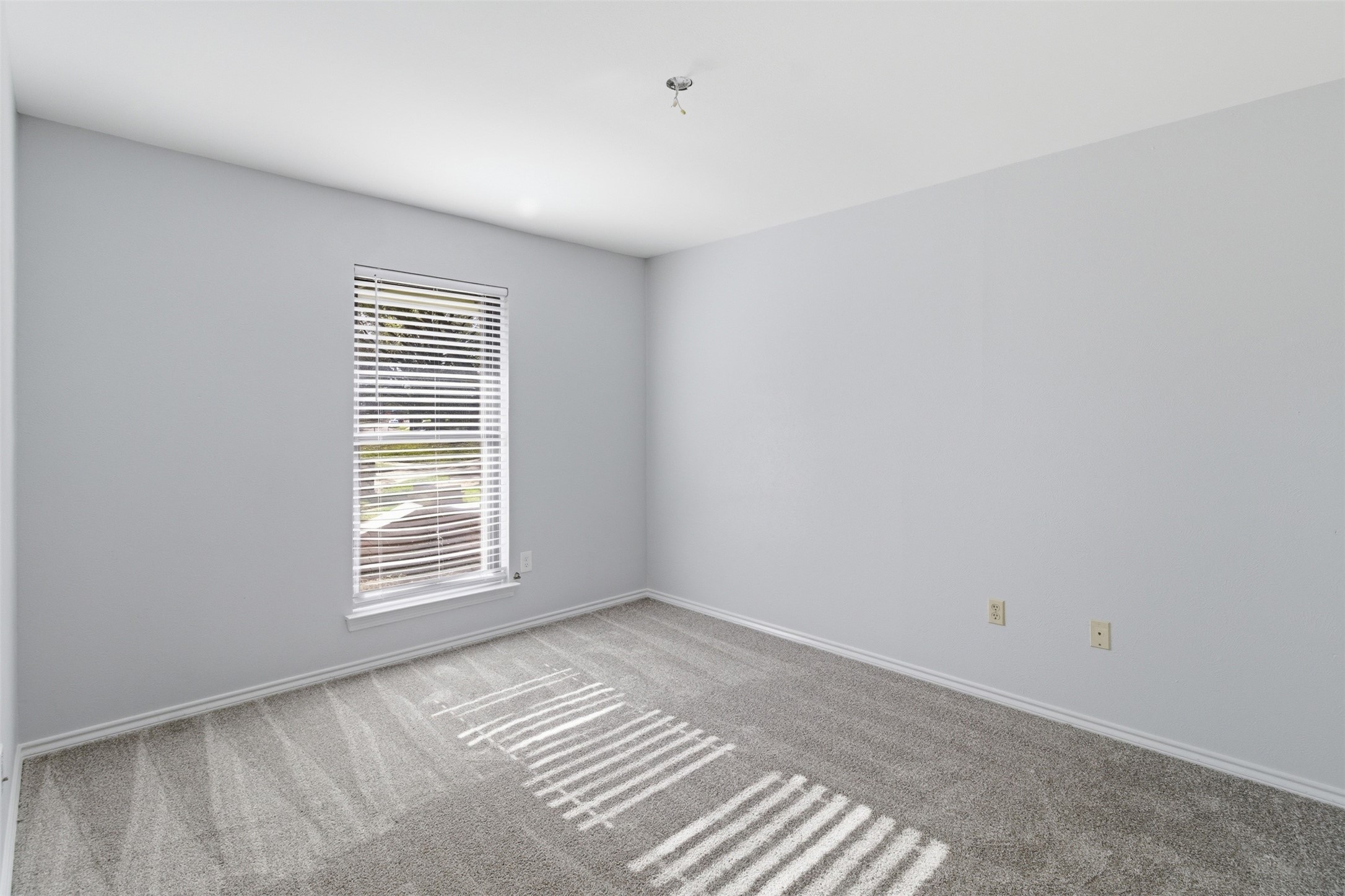 3801 Runge Court E Irving TX 75038