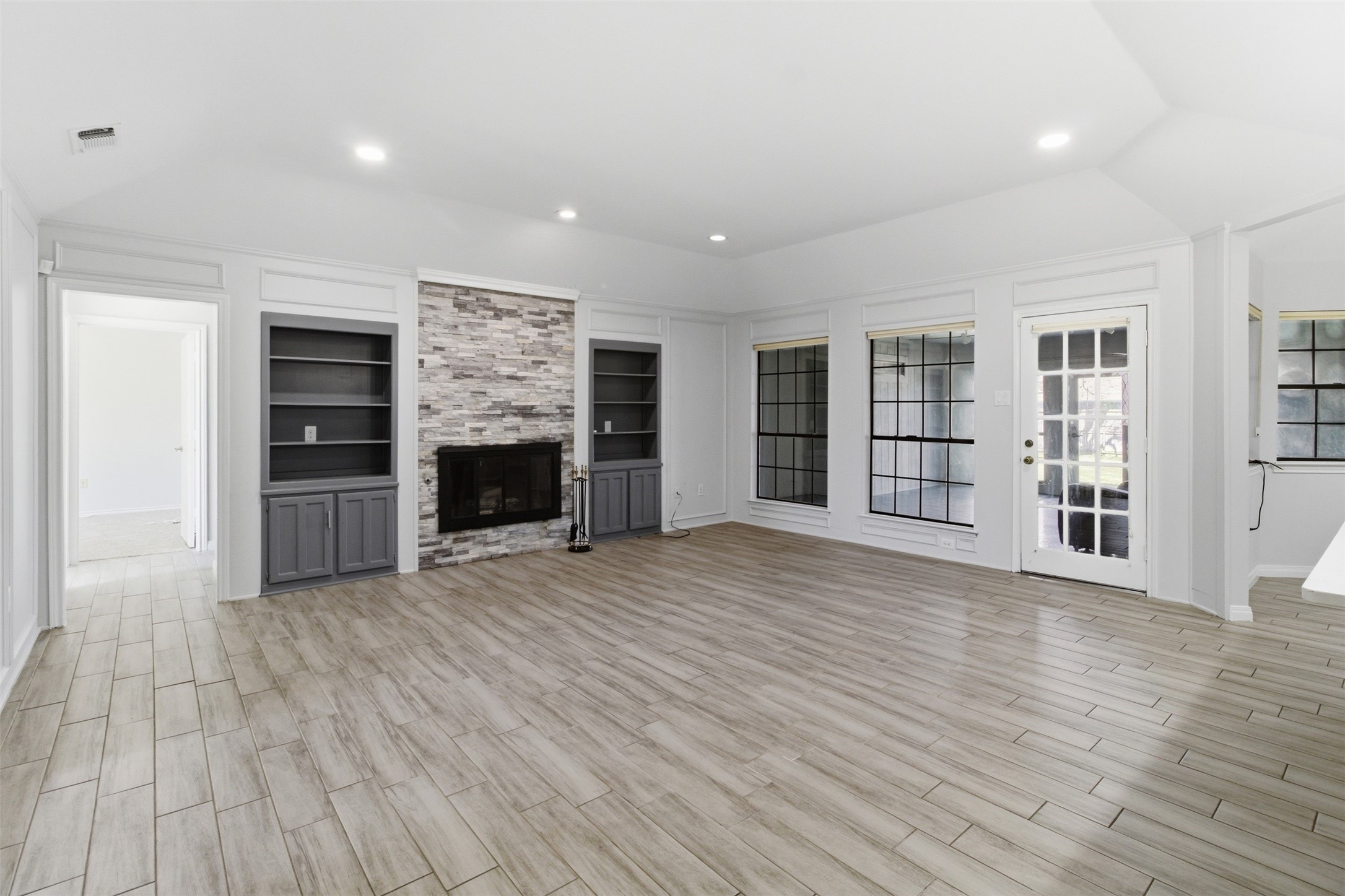 3801 Runge Court E Irving TX 75038