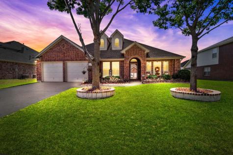 1118 Eastbrook Drive Glenn Heights TX 75154