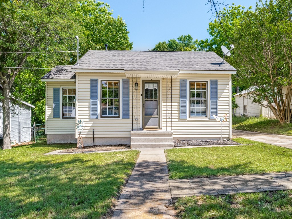 1109 W Hanna Street Denison TX 75020