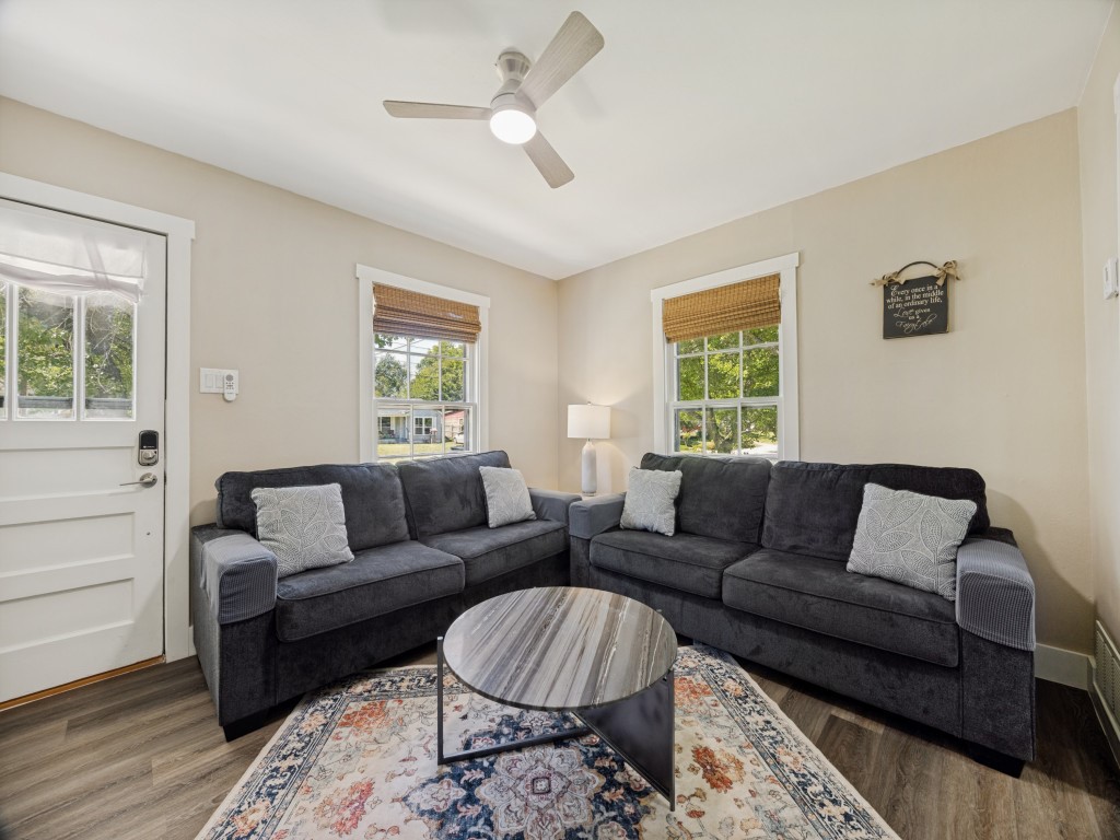 1109 W Hanna Street Denison TX 75020