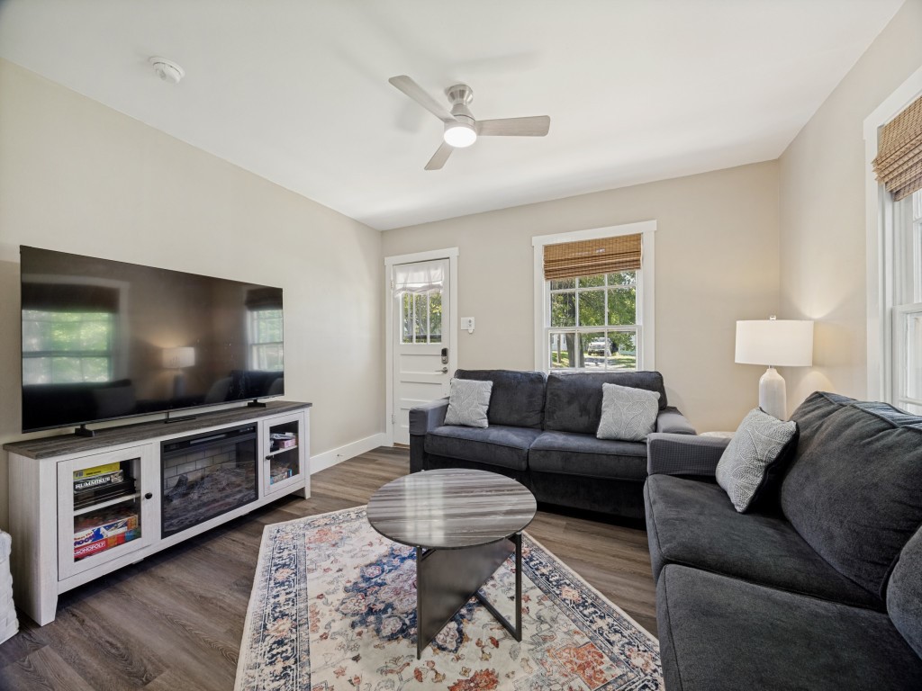 1109 W Hanna Street Denison TX 75020