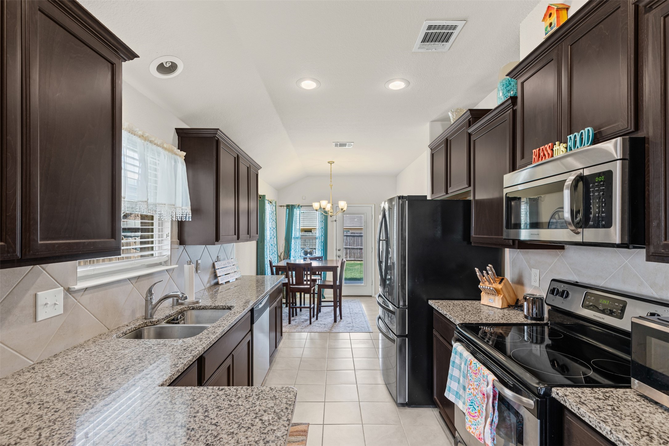 8837 Tenderfoot Lane Aubrey TX 76227