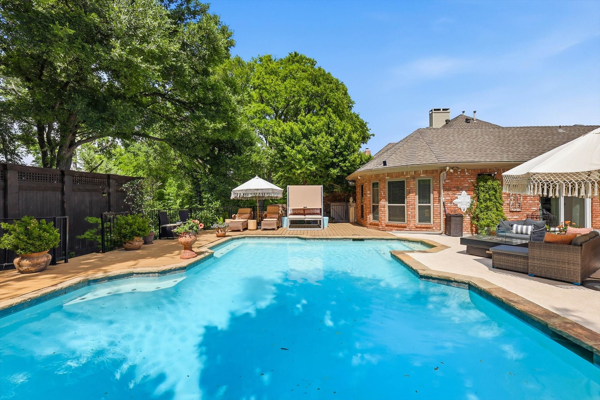 14917 Oaks North Drive Addison TX 75254