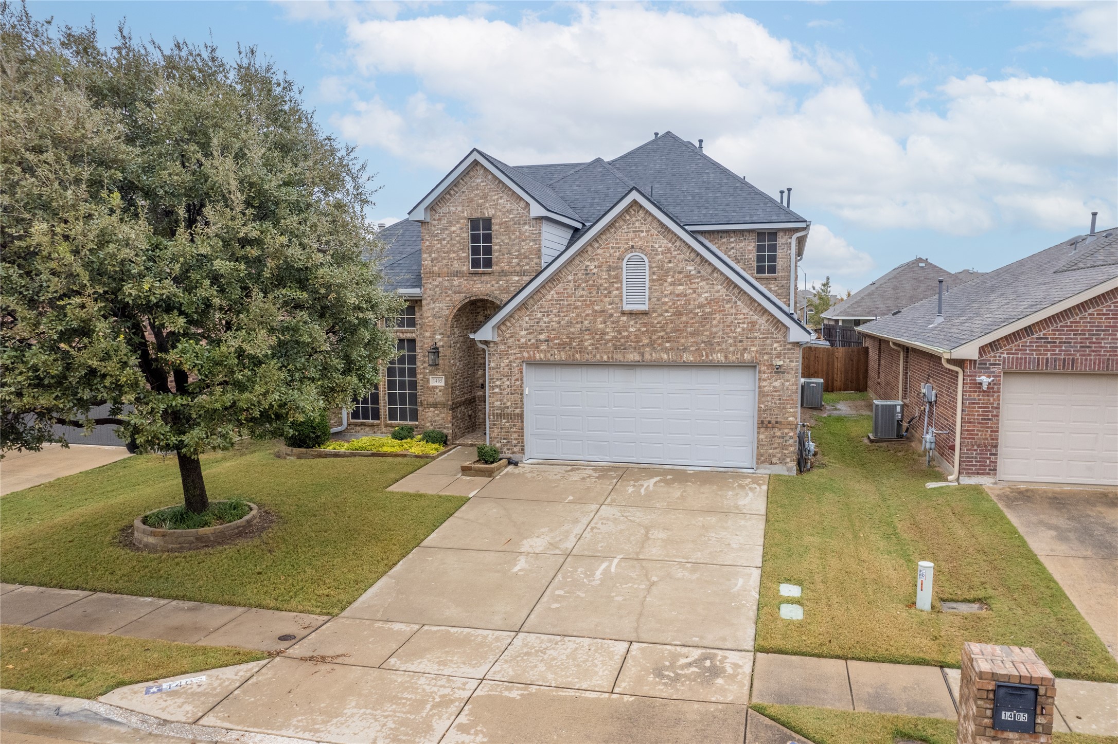 1405 Realoaks Drive Fort Worth TX 76131