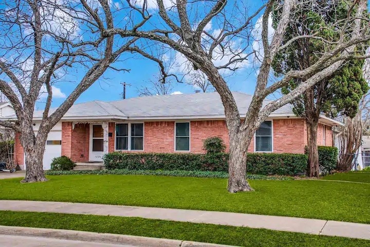 1226 Oriole Lane Garland TX 75042