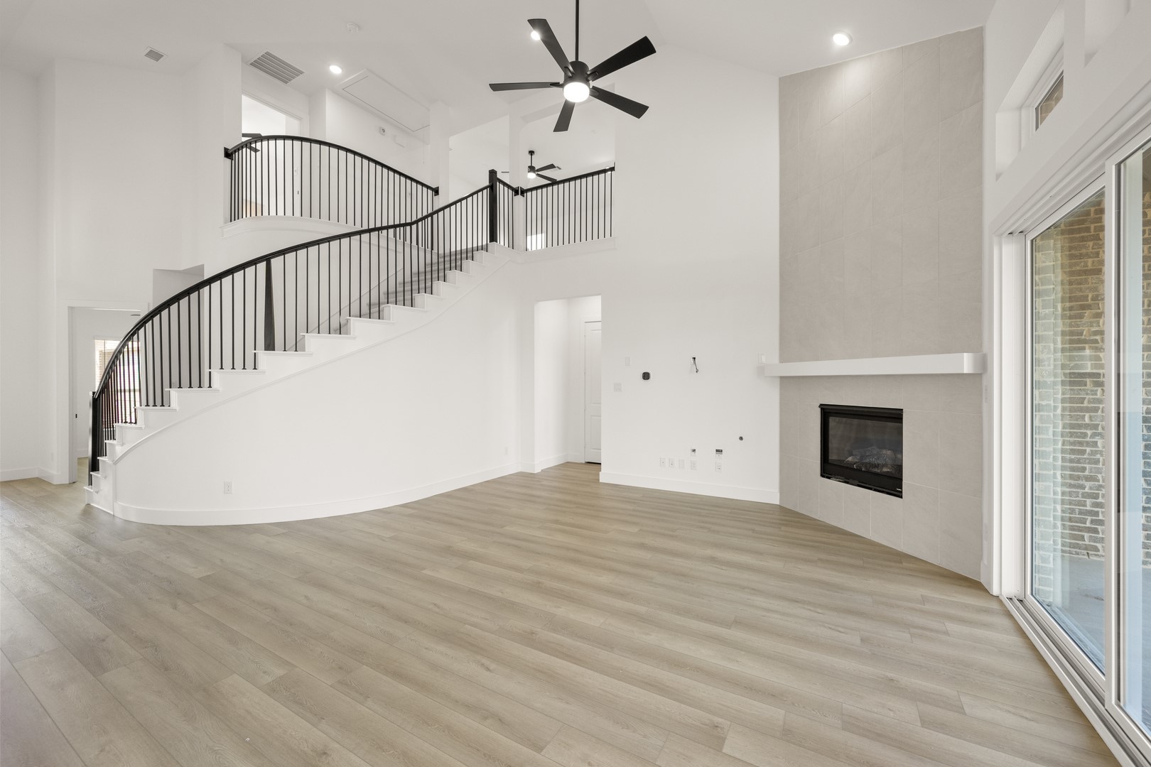 2201 Phoebe Mansfield TX 76063