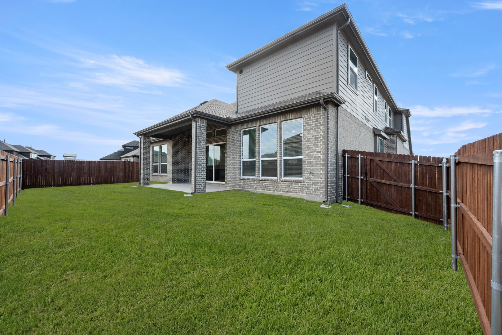 2201 Phoebe Mansfield TX 76063