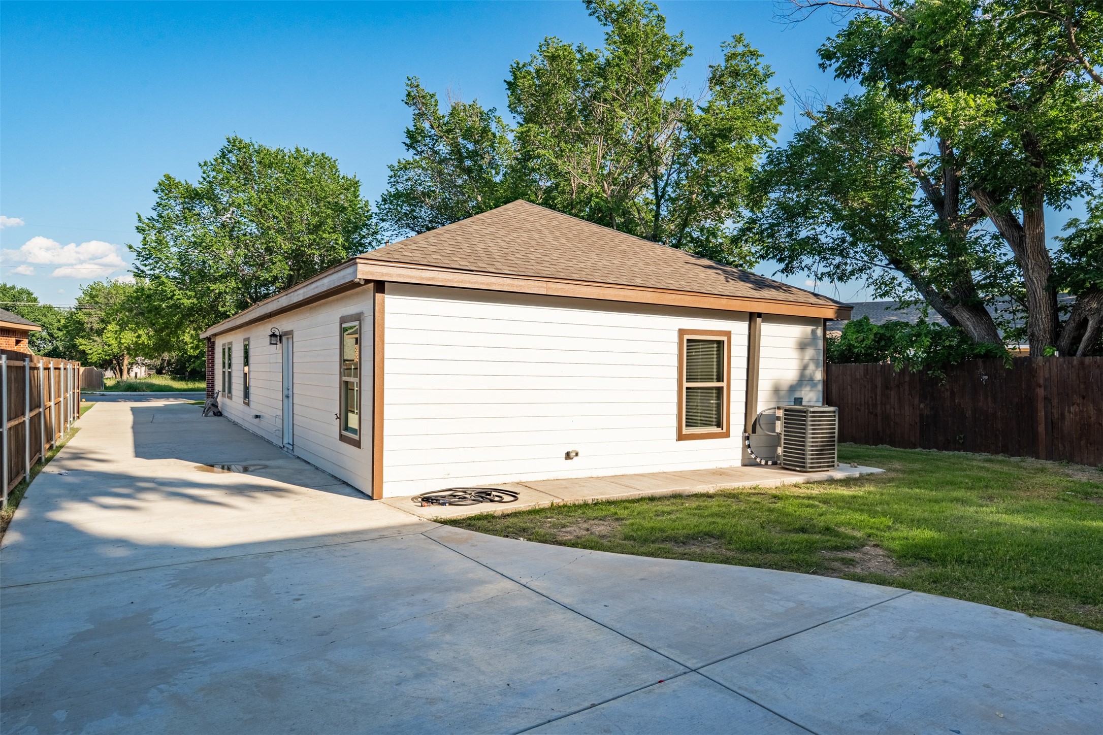 3015 Elinor Street Fort Worth TX 76111