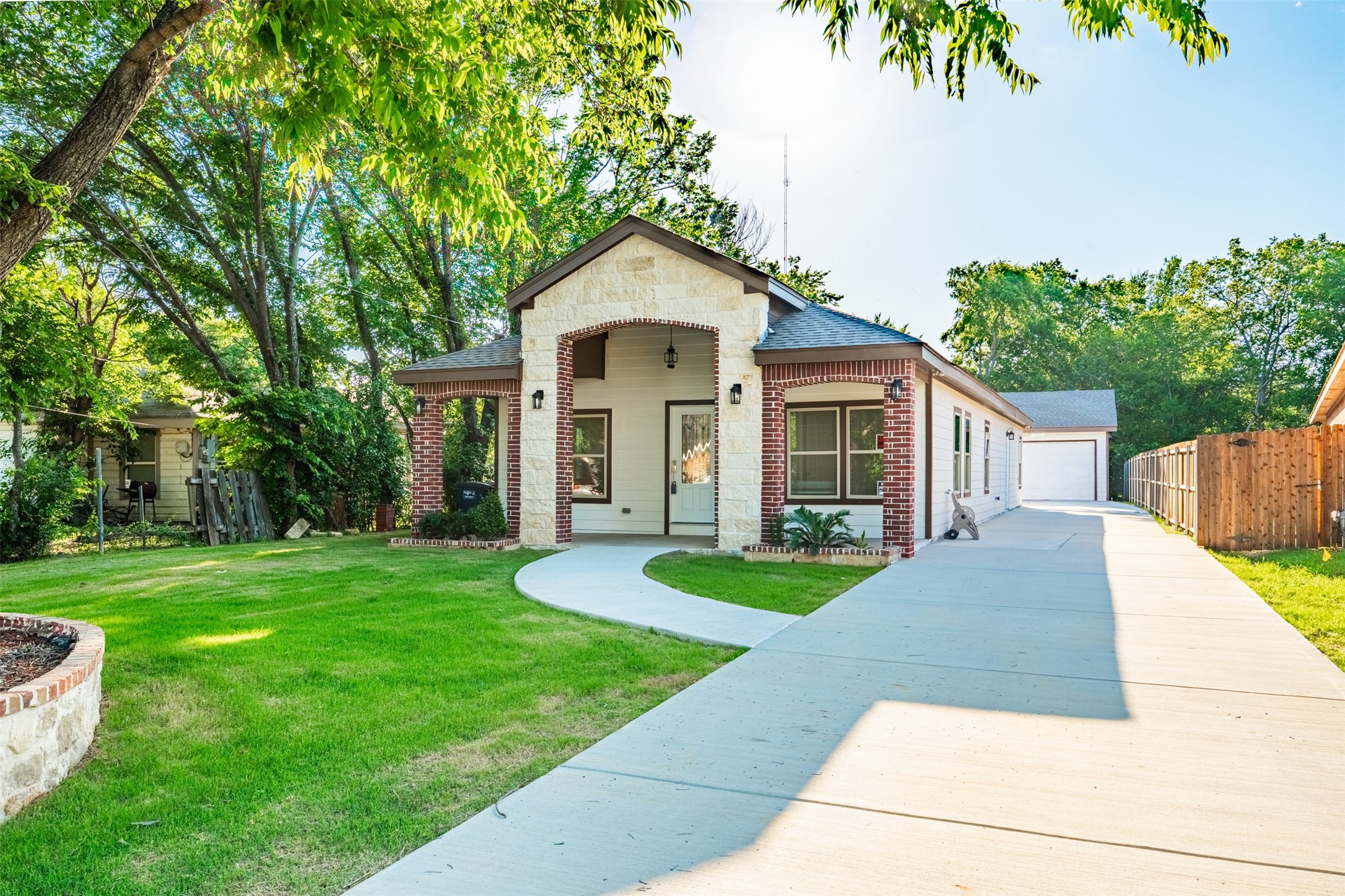 3015 Elinor Street Fort Worth TX 76111