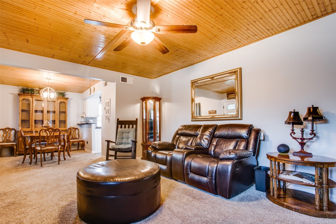 2540 Prichard Lane Dallas TX 75227