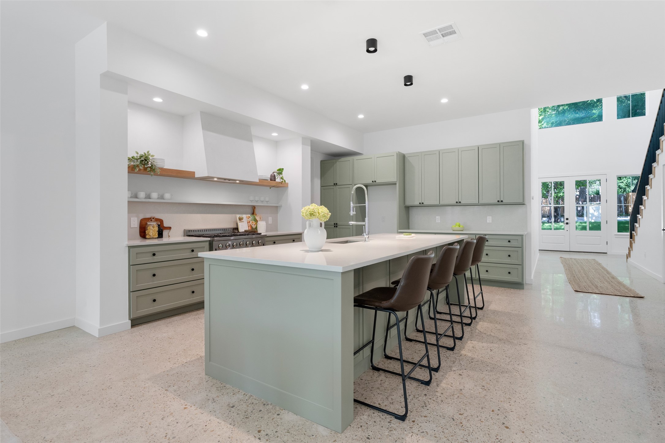 1611 Nancy River Oaks TX 76114