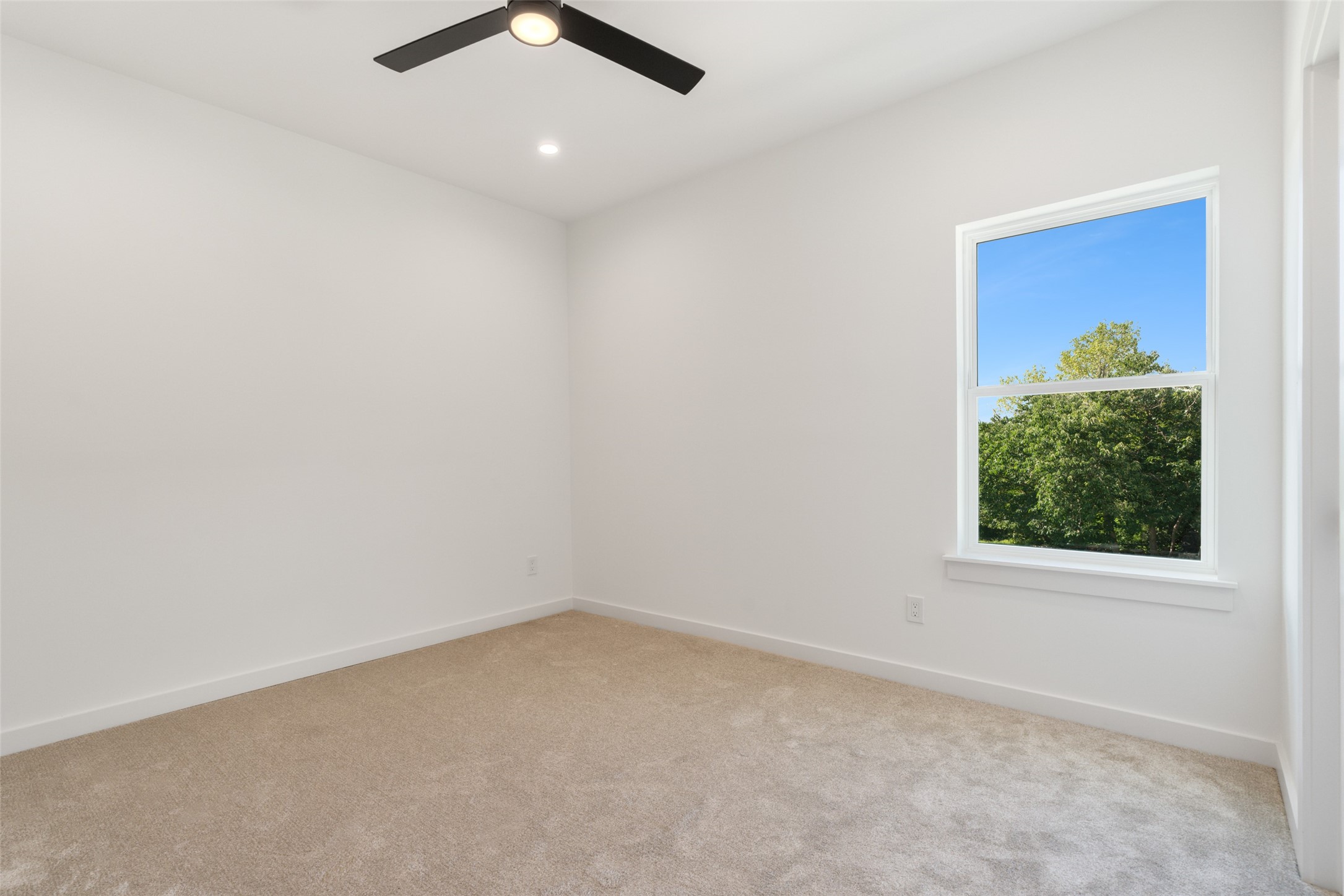 1611 Nancy River Oaks TX 76114