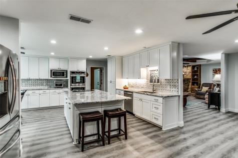 405 Mayfair Court Hurst TX 76054