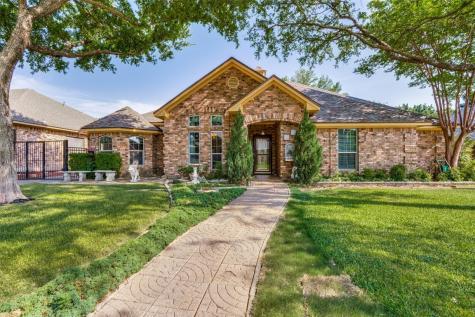 2210 Diamond Point Drive Arlington TX 76017