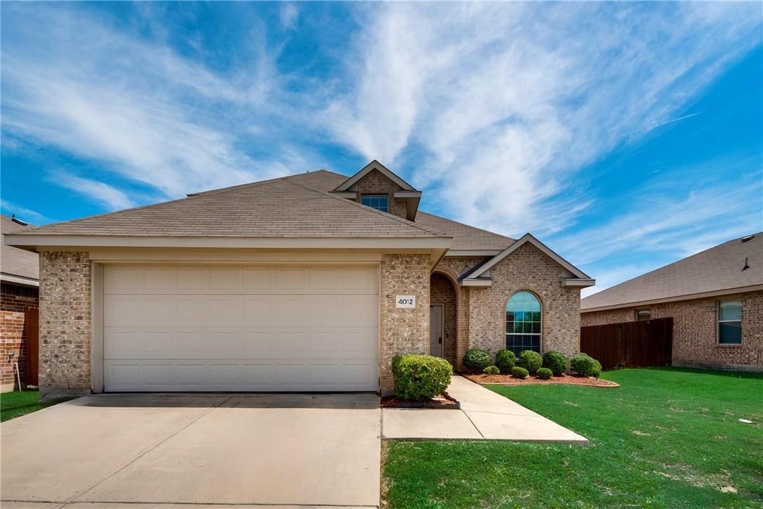 4012 Autumnwood Lane Heartland TX 75126