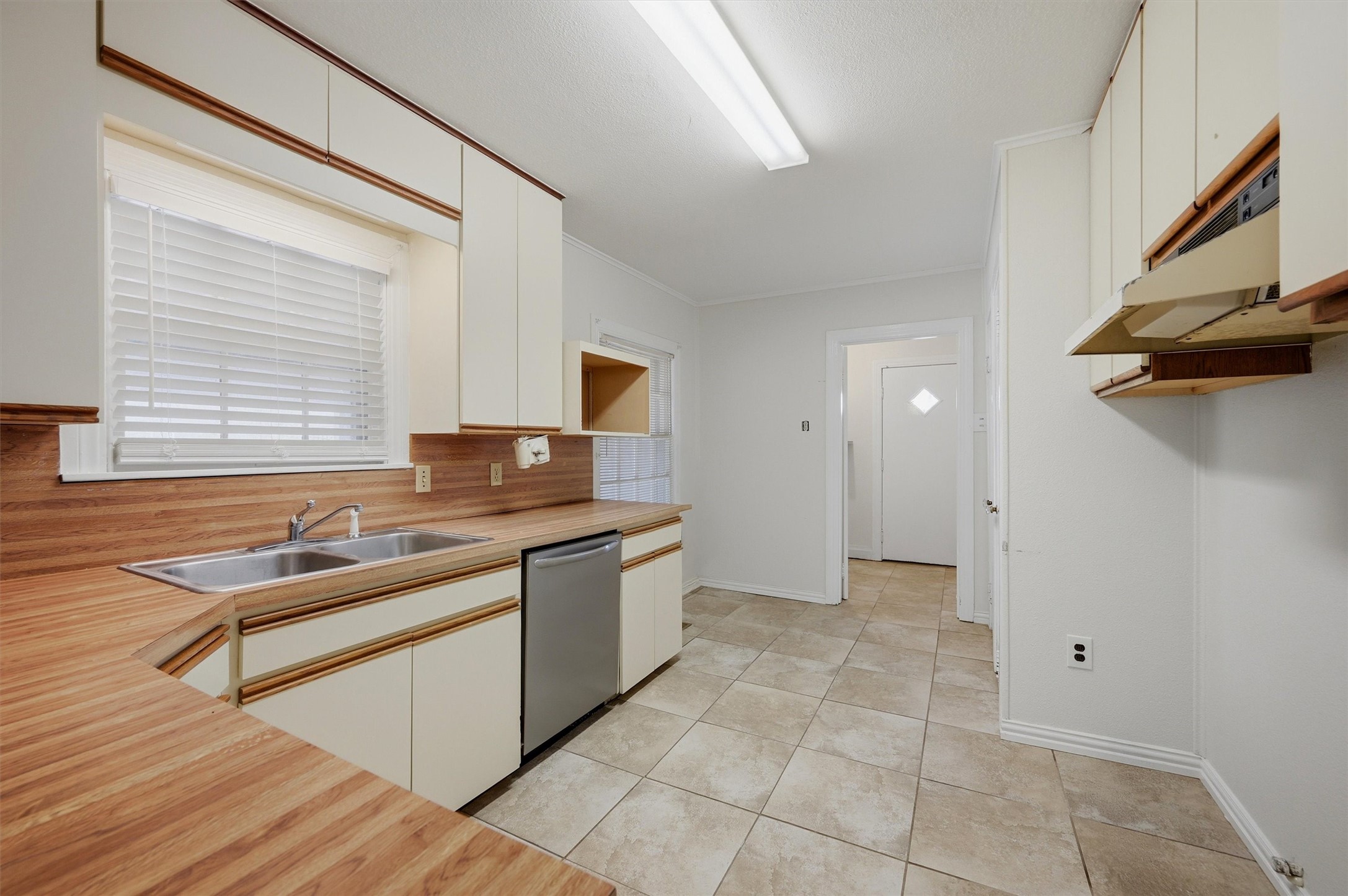 1824 N Binkley Street Sherman TX 75092