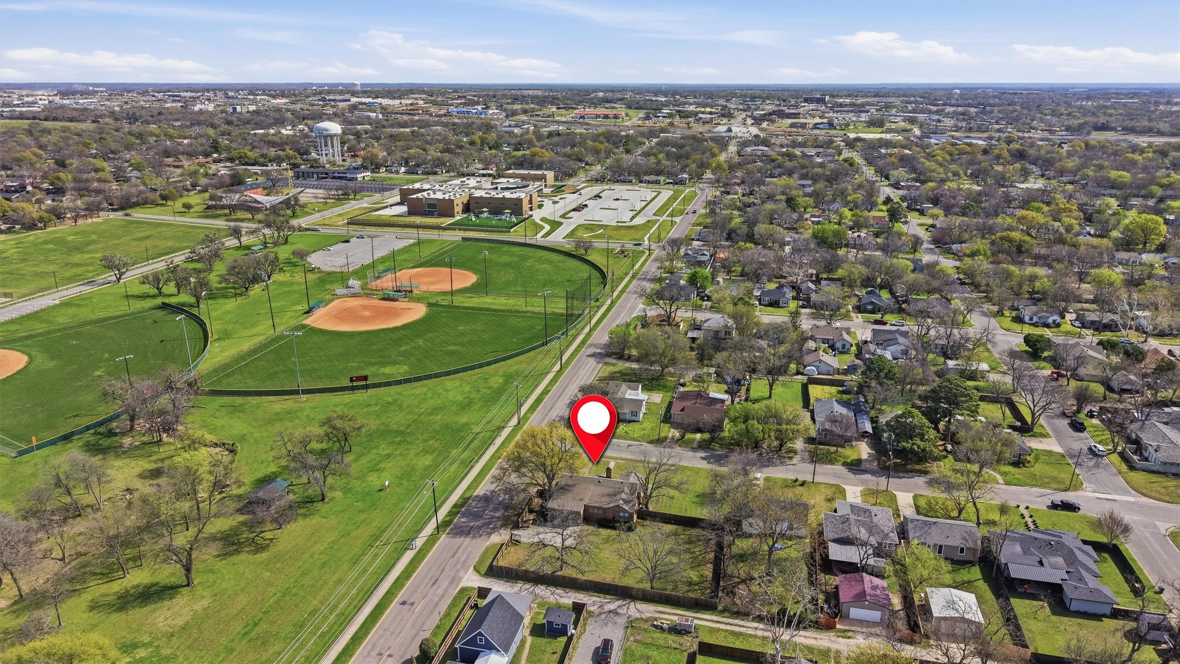 1824 N Binkley Street Sherman TX 75092